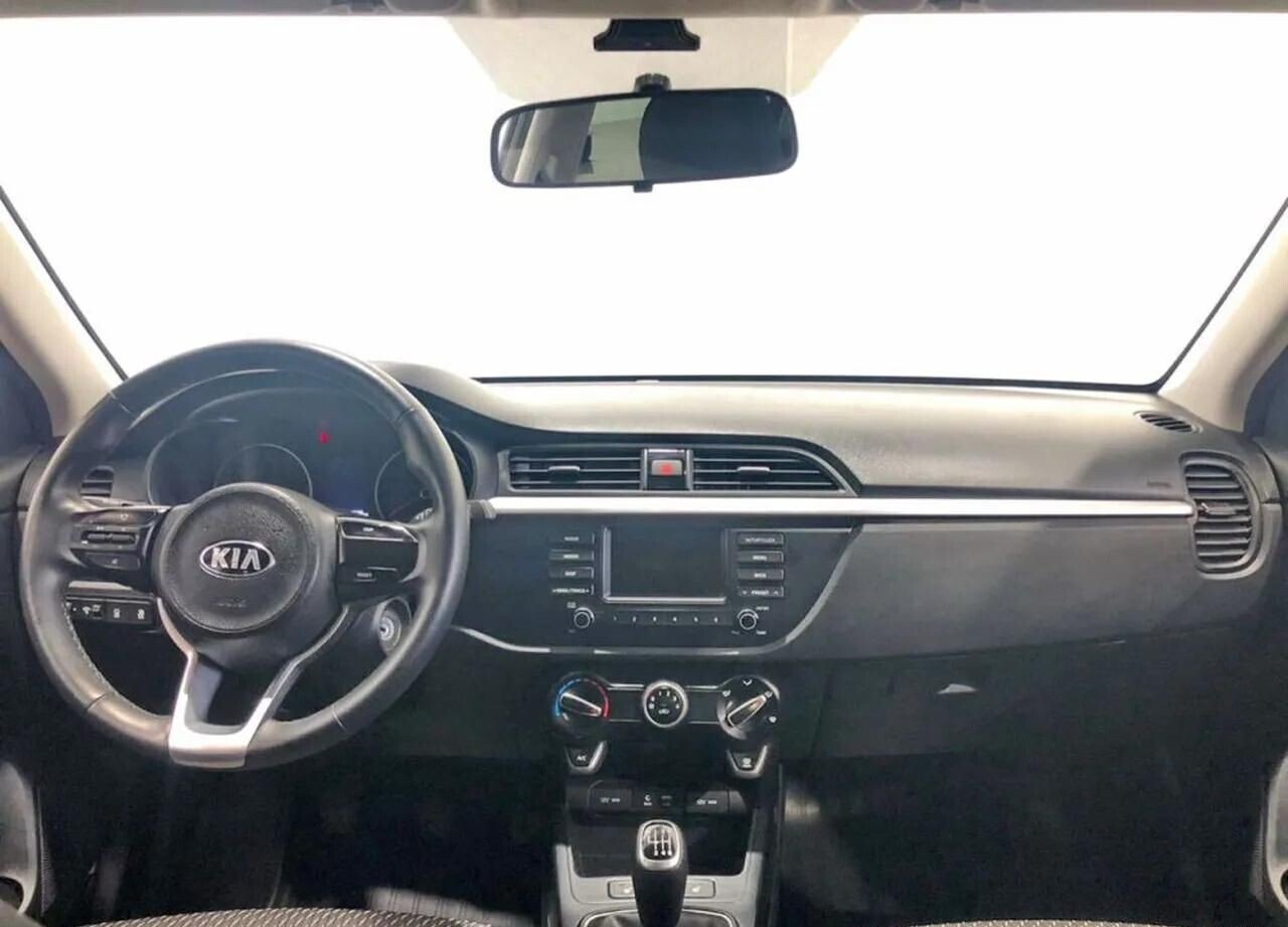 Kia Rio, IV X-Line 1.6 MT (123 л.с.)