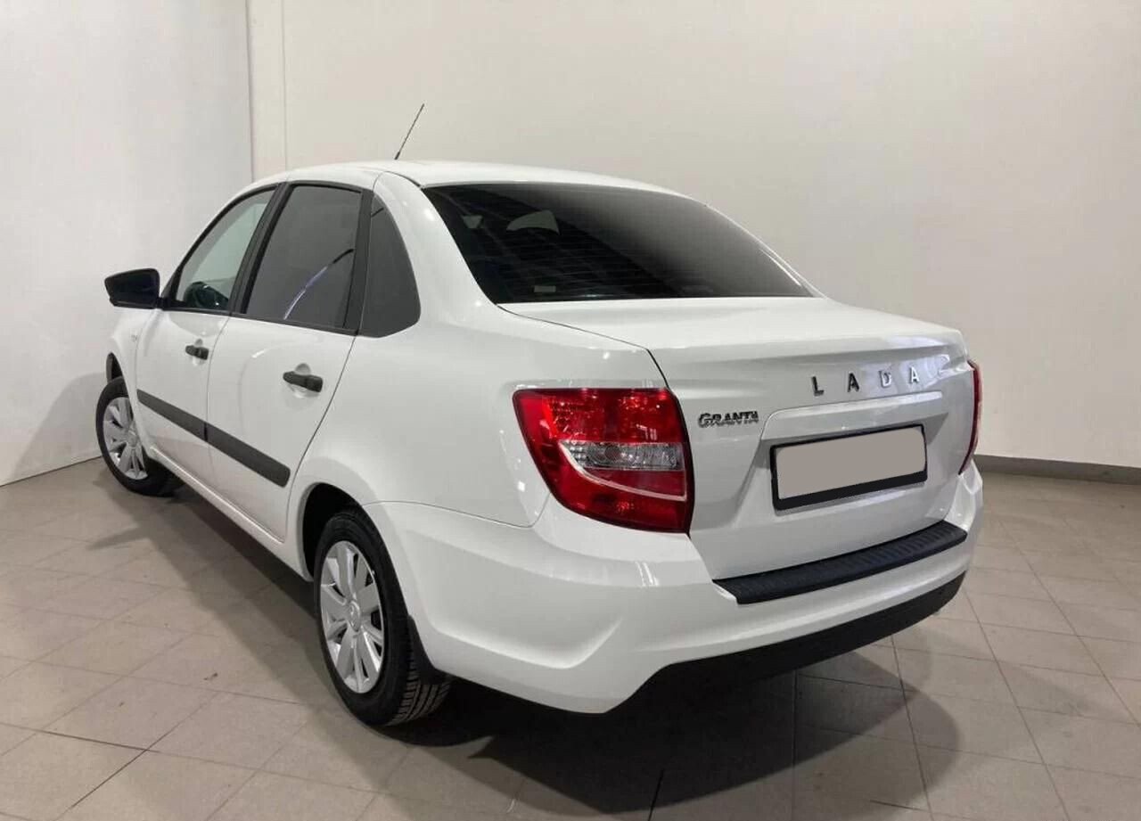 LADA (ВАЗ) Granta, I Рестайлинг 1.6 MT (87 л.с.)