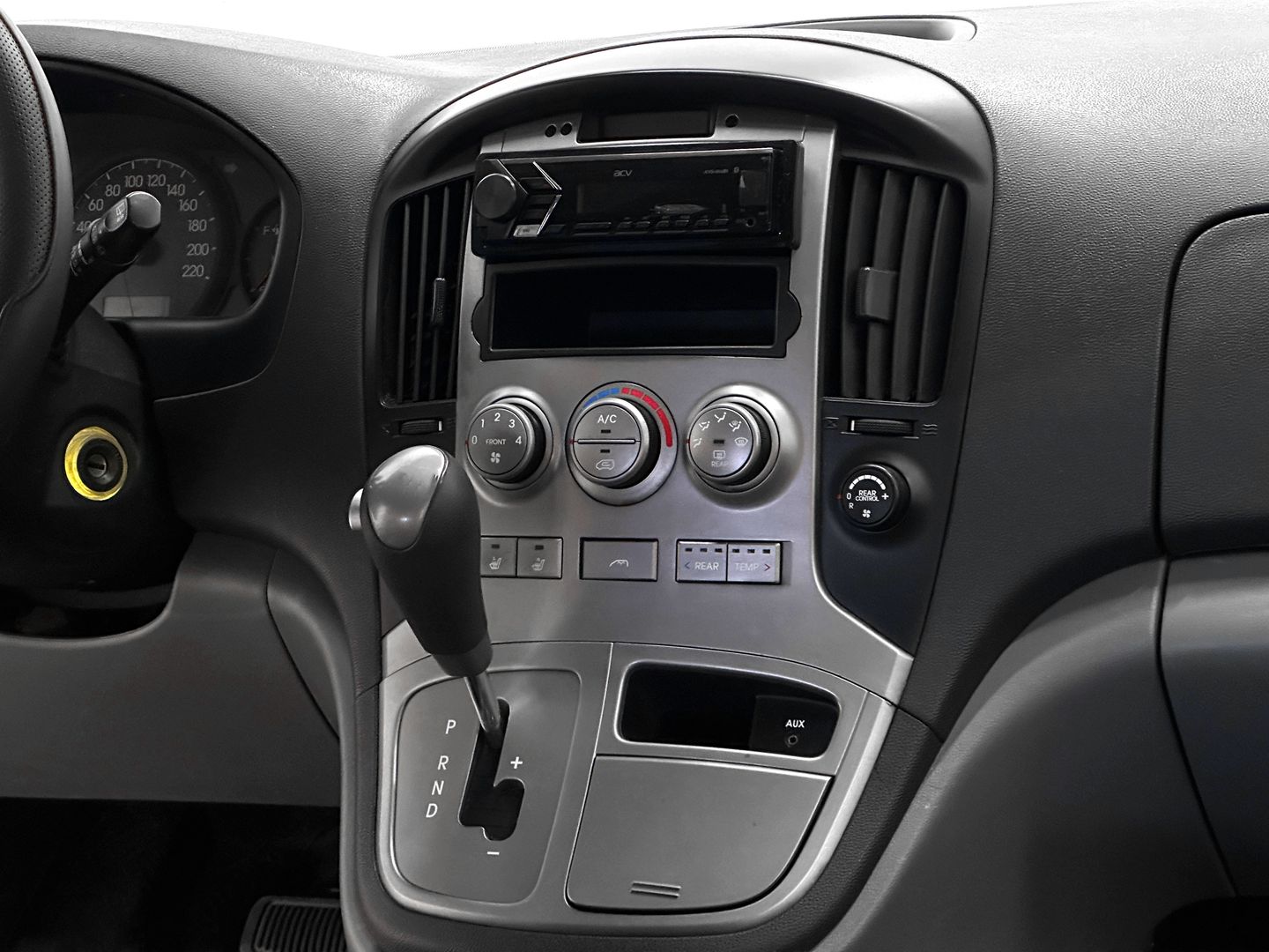 Hyundai Grand Starex, I 2.5d AT (174 л.с.)