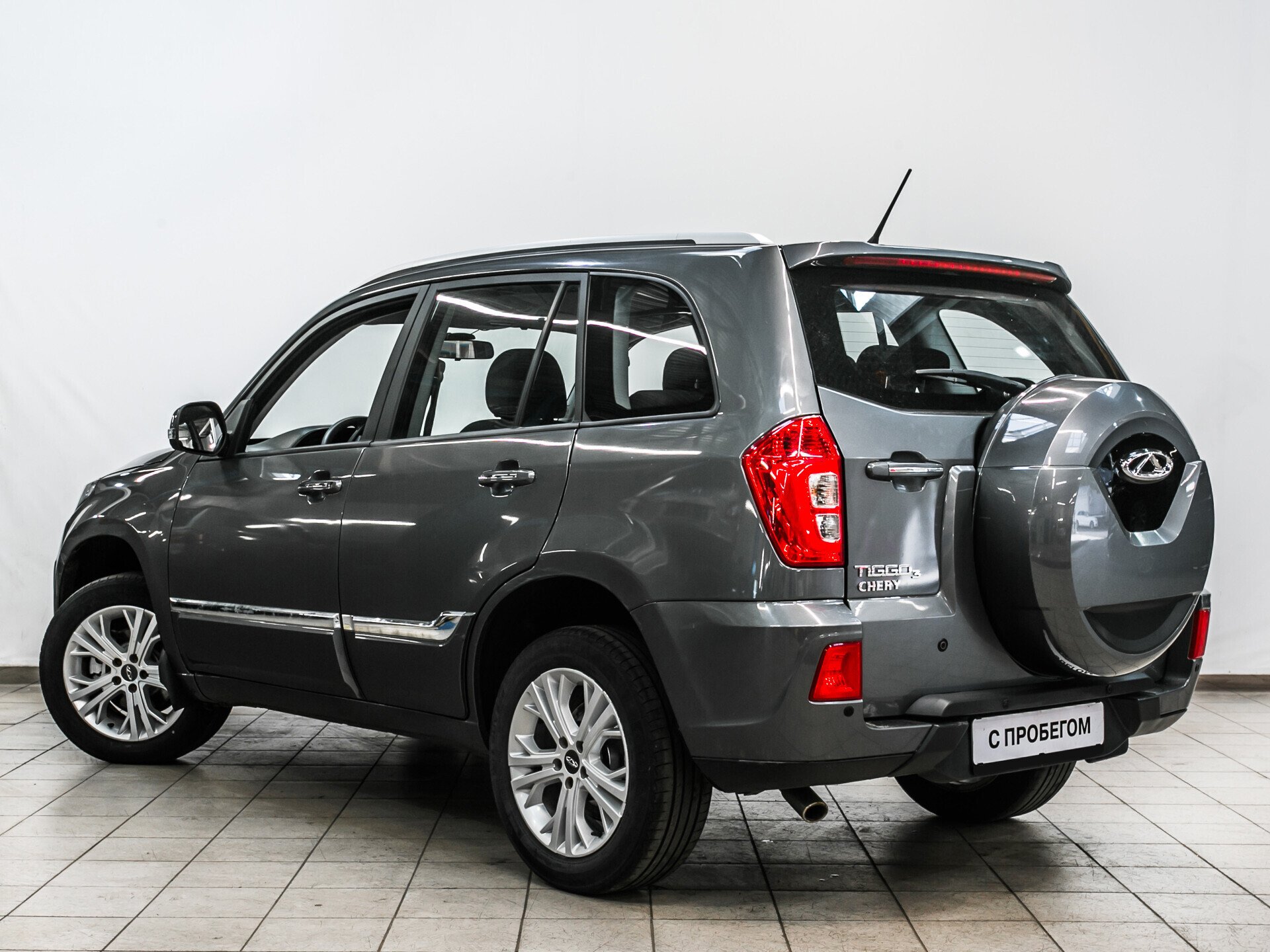 Chery Tiggo 3, I 1.6 MT (126 л.с.)