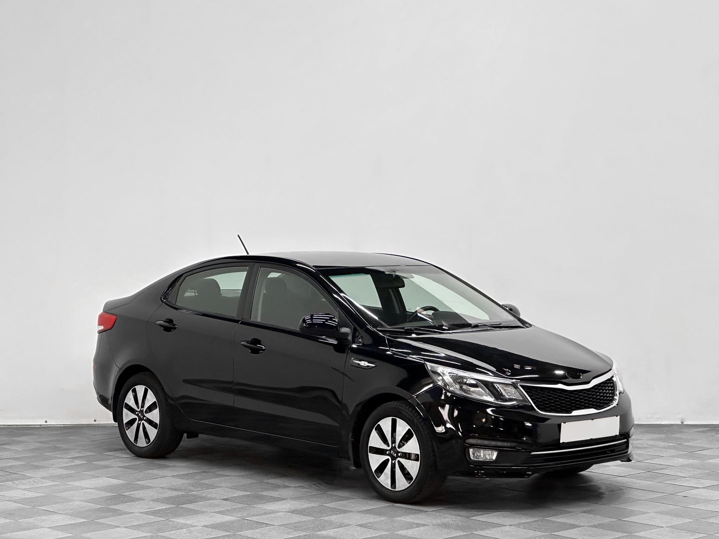 Kia Rio, III Рестайлинг 1.6 MT (123 л.с.)