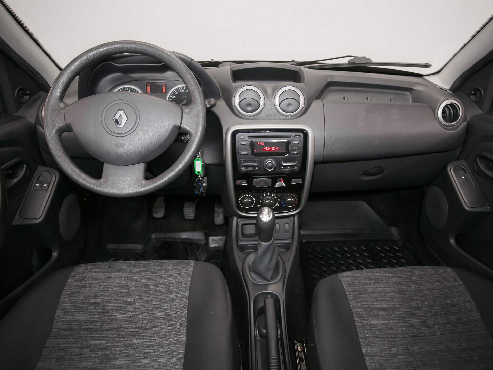 Renault Duster, I 1.6 MT (102 л.с.)