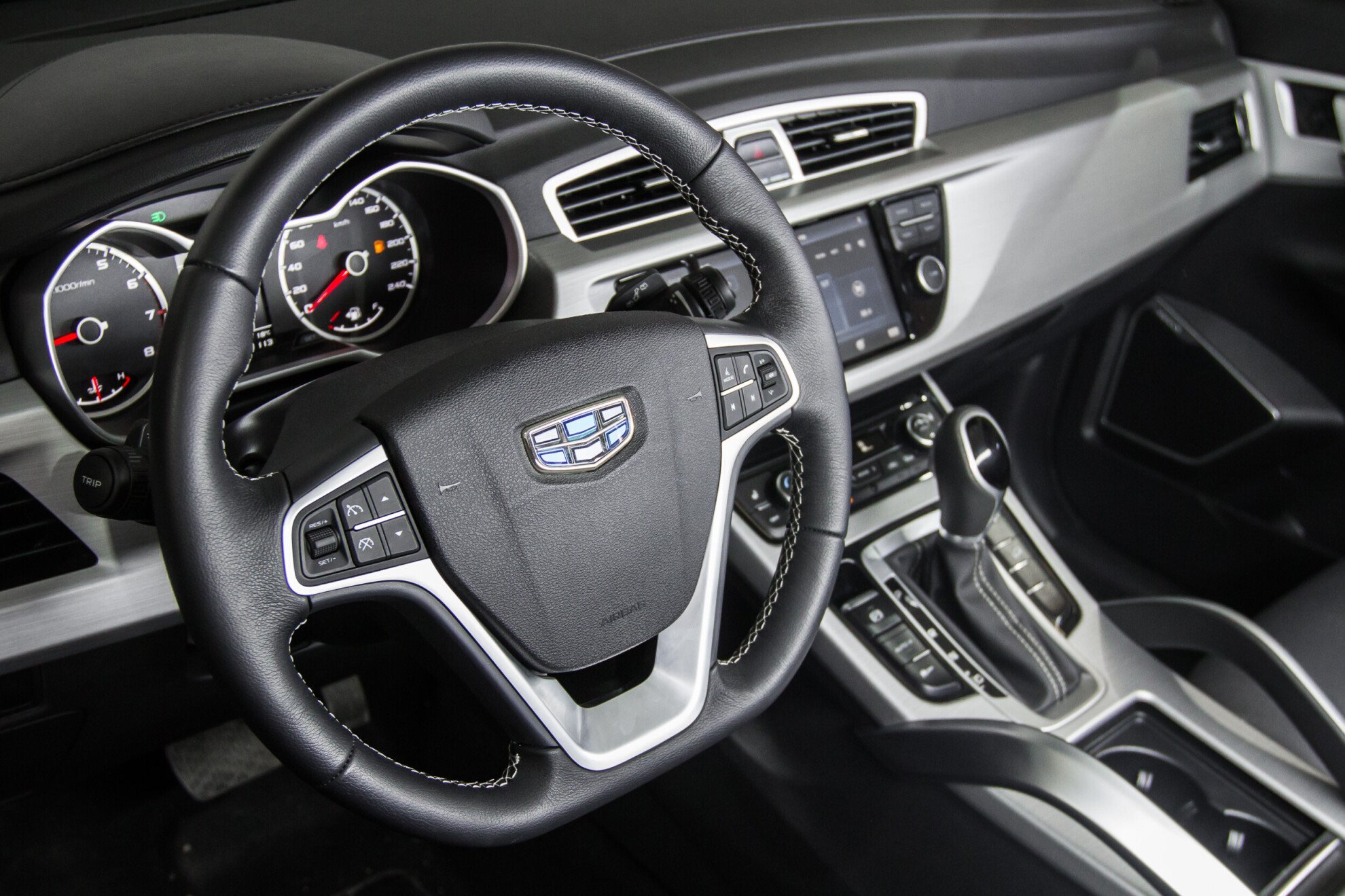 Geely Atlas, I 2.4 AT (149 л.с.)