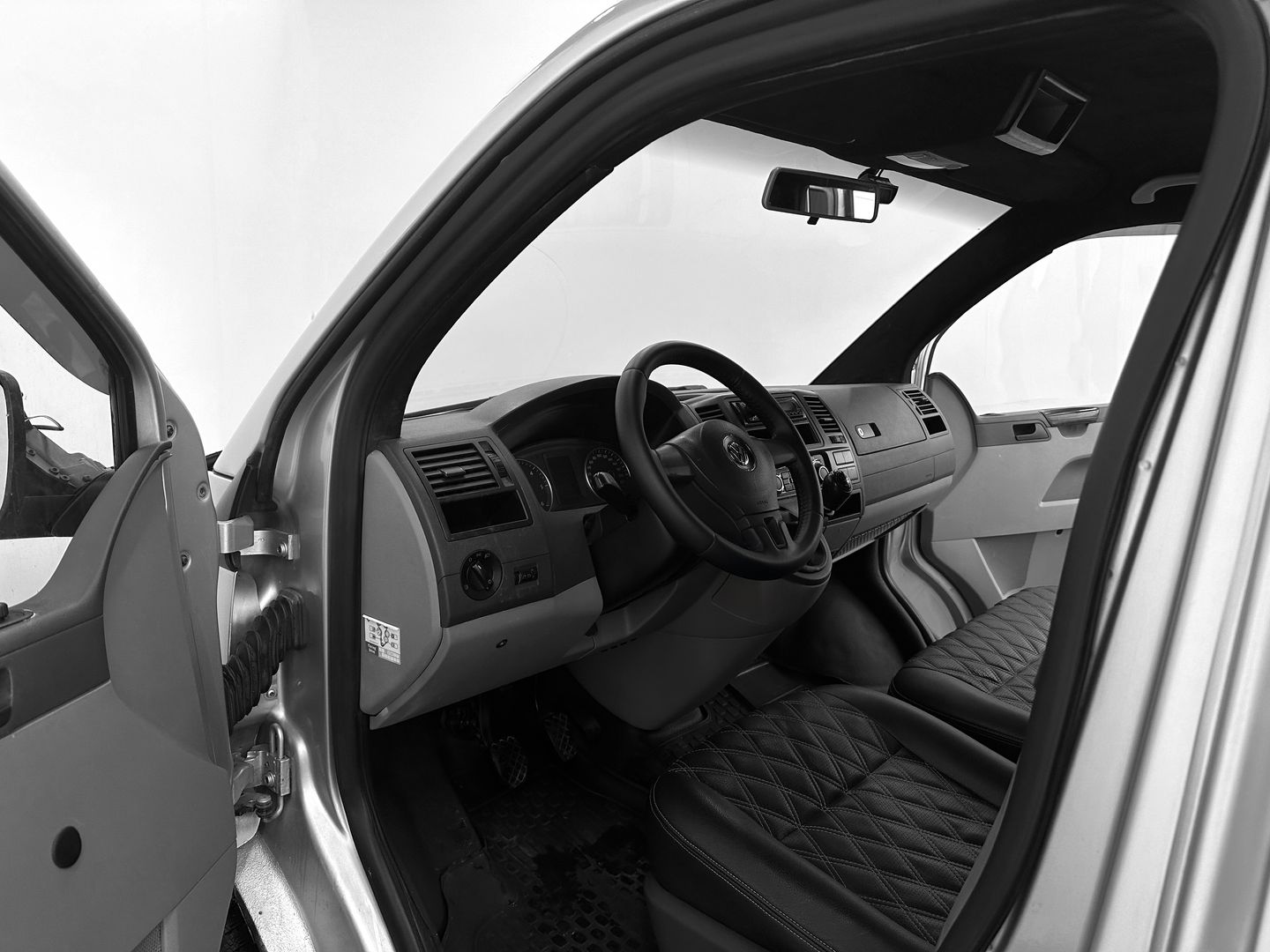 Volkswagen Caravelle, T5 Рестайлинг 2.0d MT (140 л.с.)