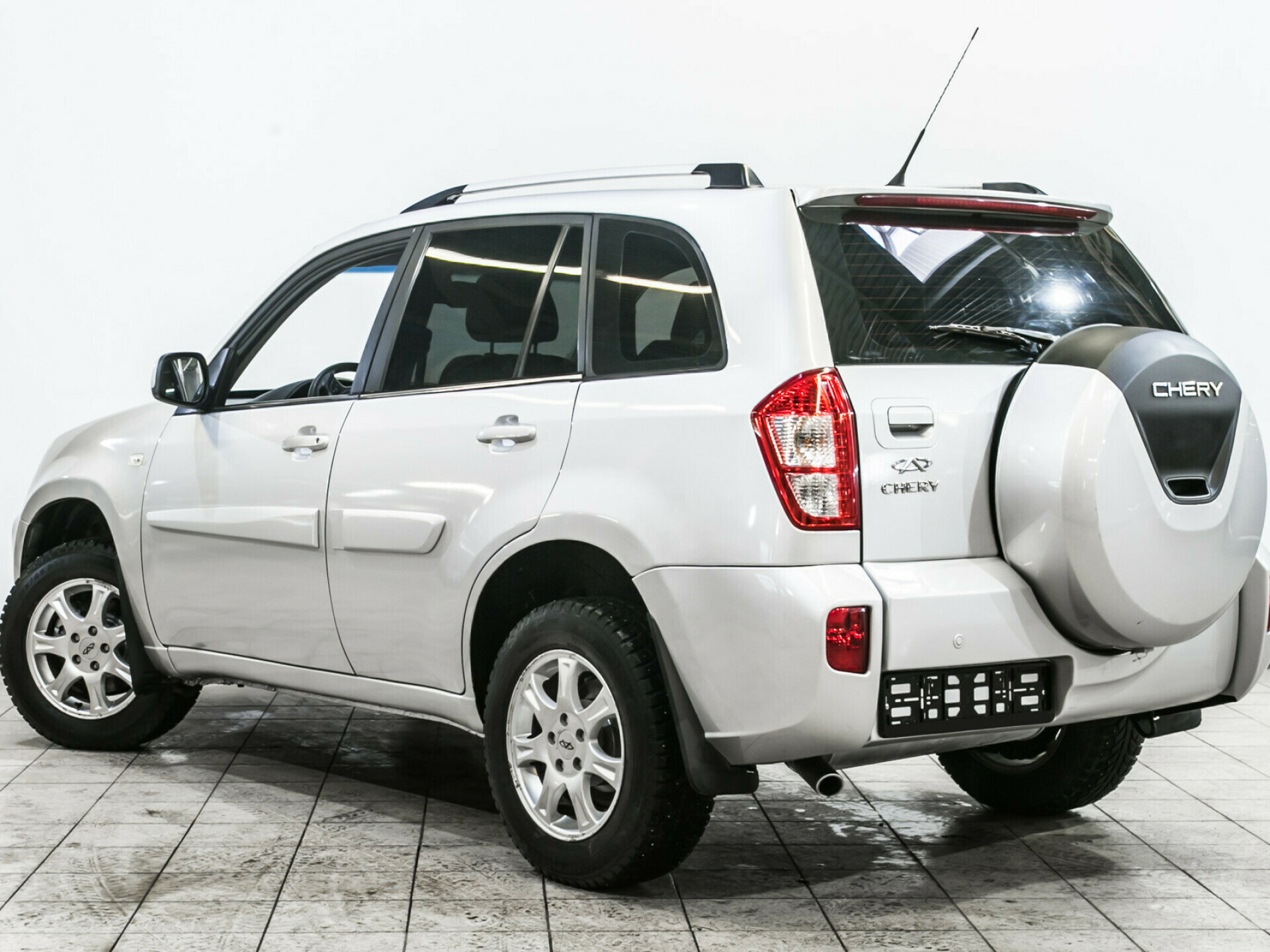 Chery Tiggo (T11), I Рестайлинг (FL) 1.6 MT (126 л.с.)