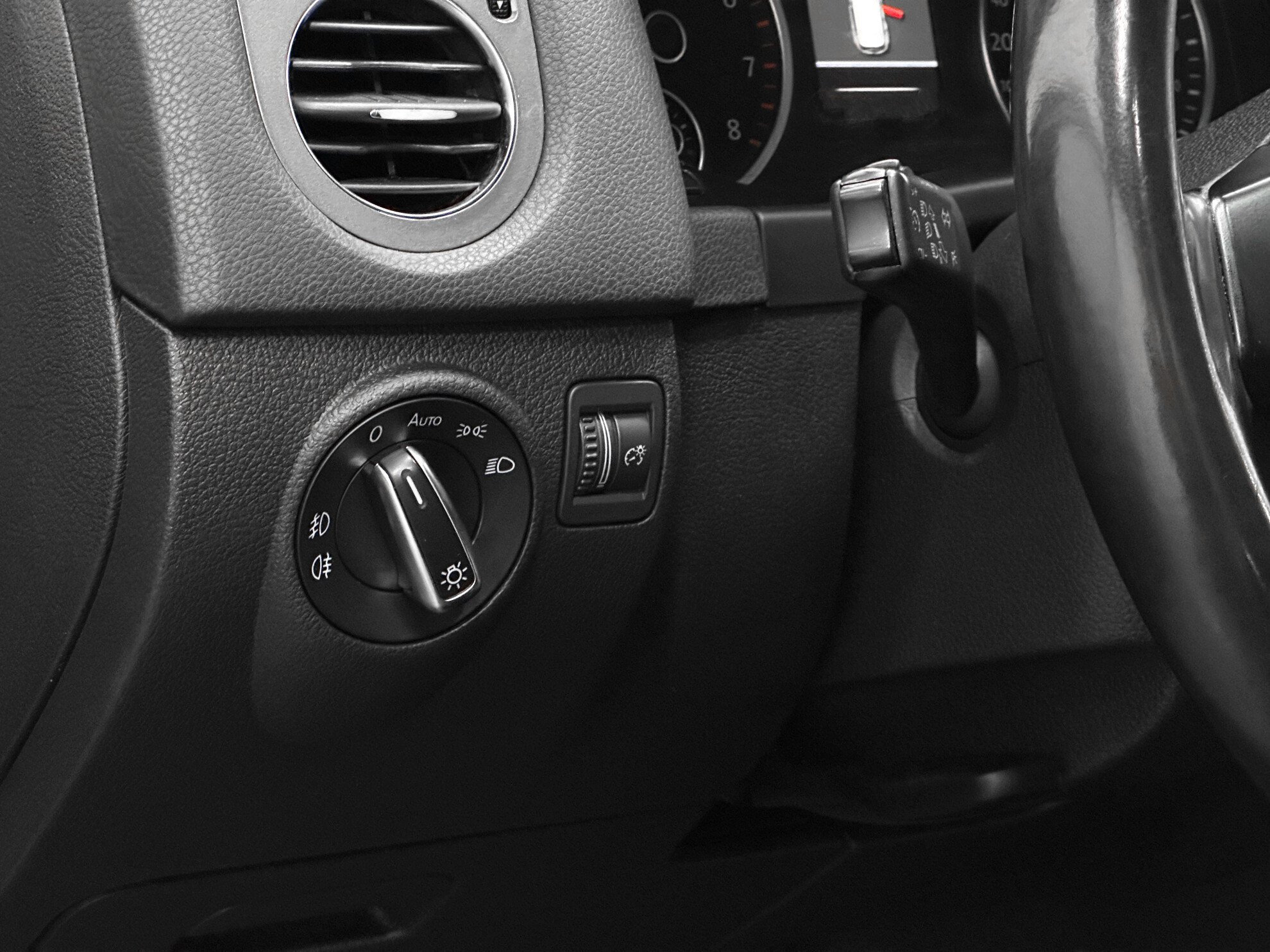 Volkswagen Tiguan, I Рестайлинг 2.0 AT (170 л.с.) 4WD