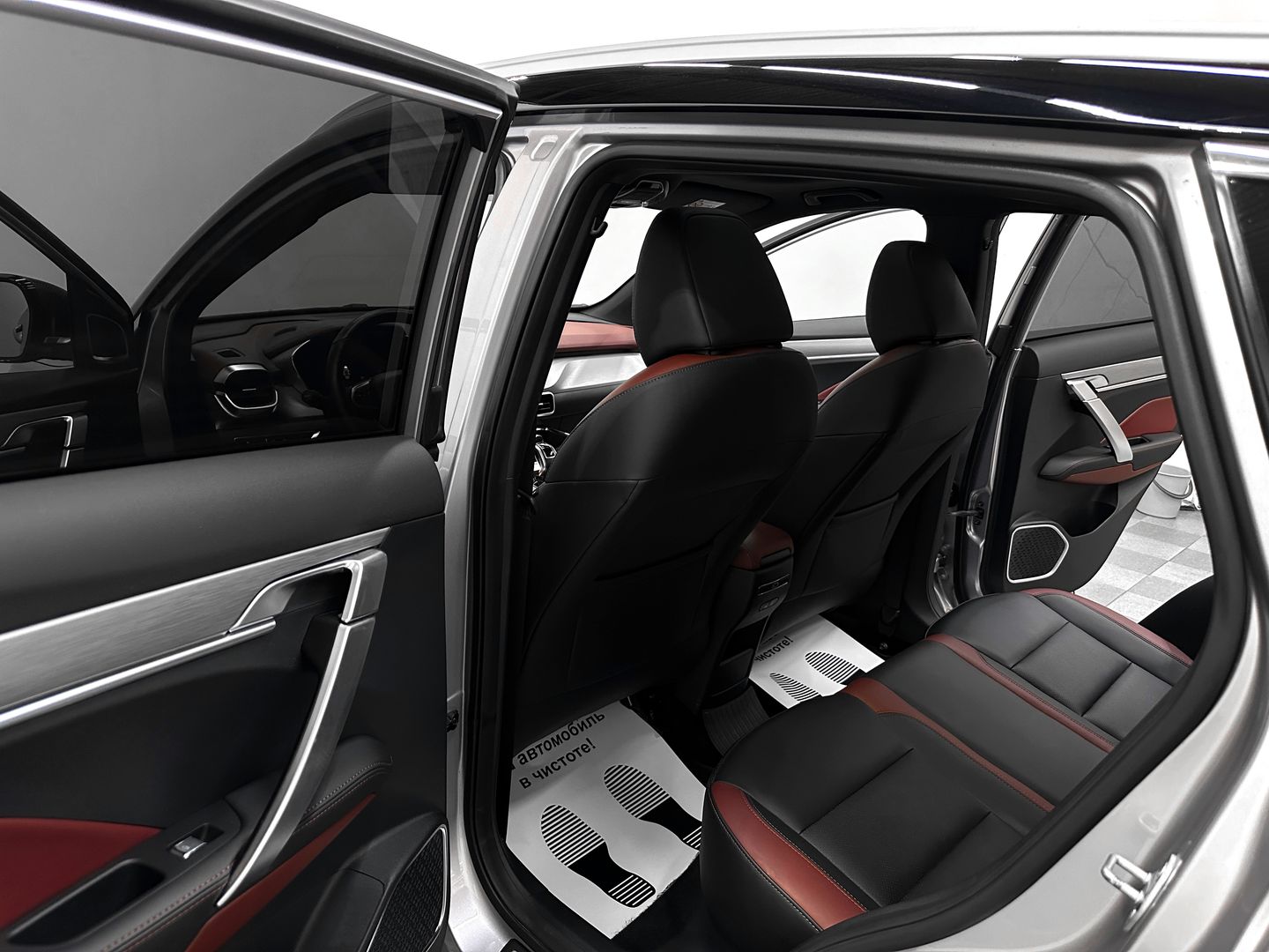 Geely Coolray, I 1.5 AMT (150 л.с.)