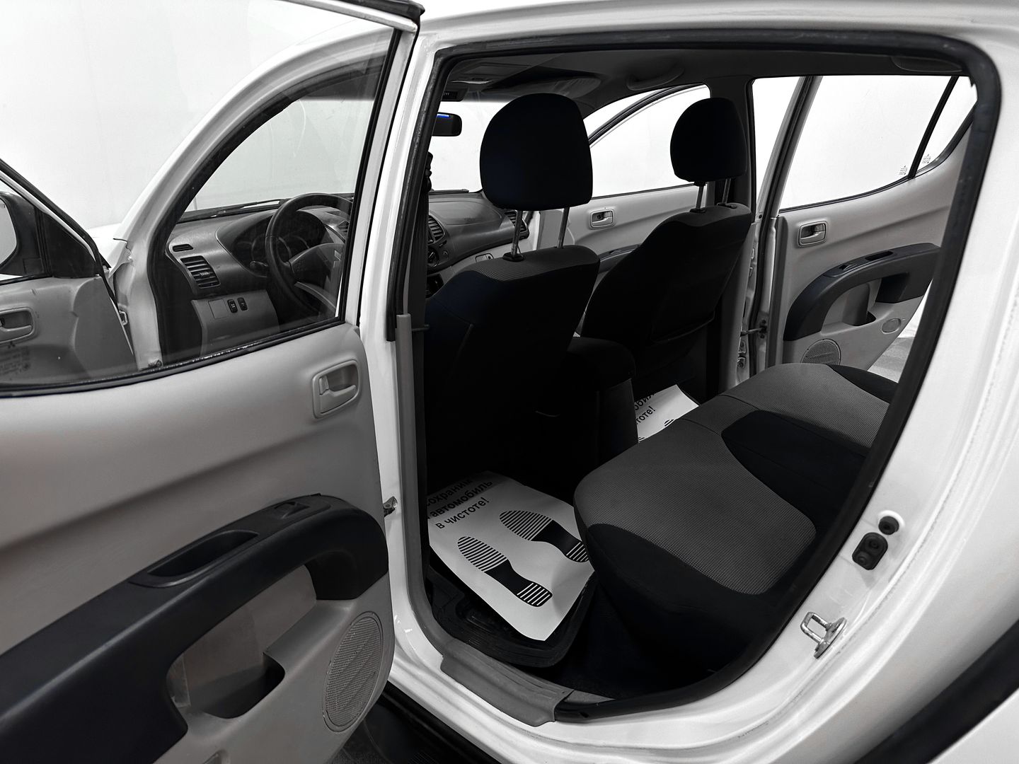Mitsubishi L200, IV 2.5d MT (136 л.с.) 4WD