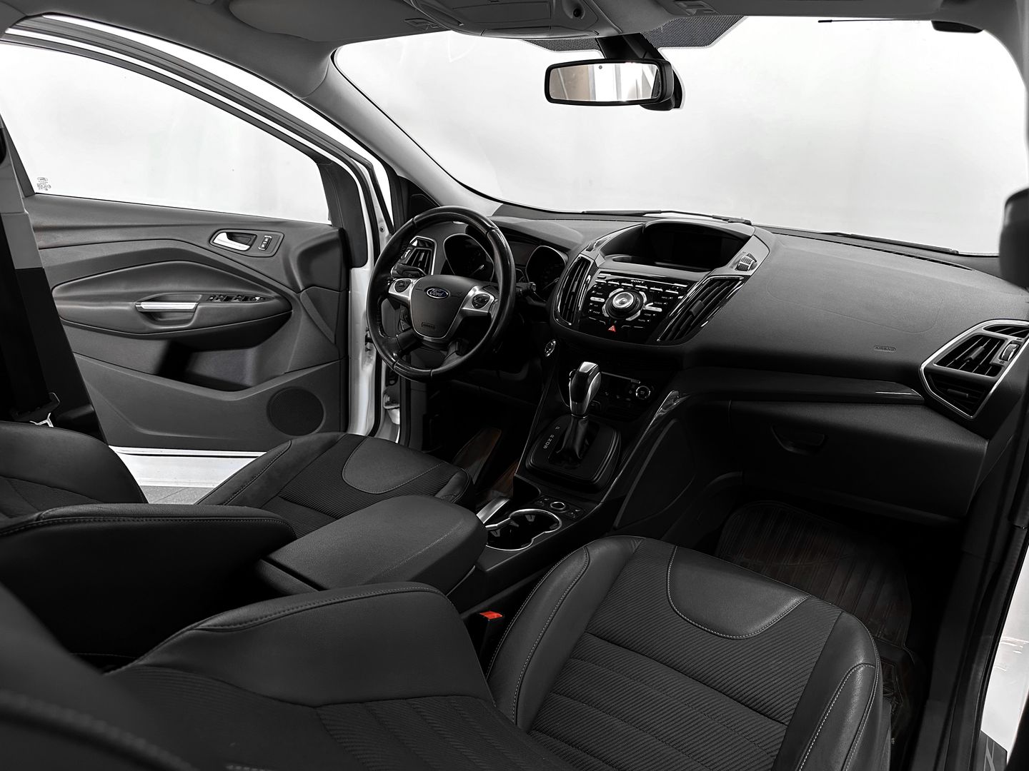 Ford Kuga, II 1.6 AT (150 л.с.) 4WD