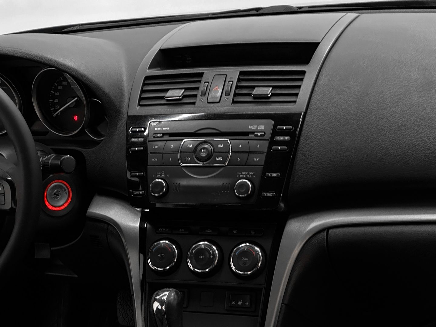 Mazda 6, II (GH) Рестайлинг 2.0 AT (147 л.с.)