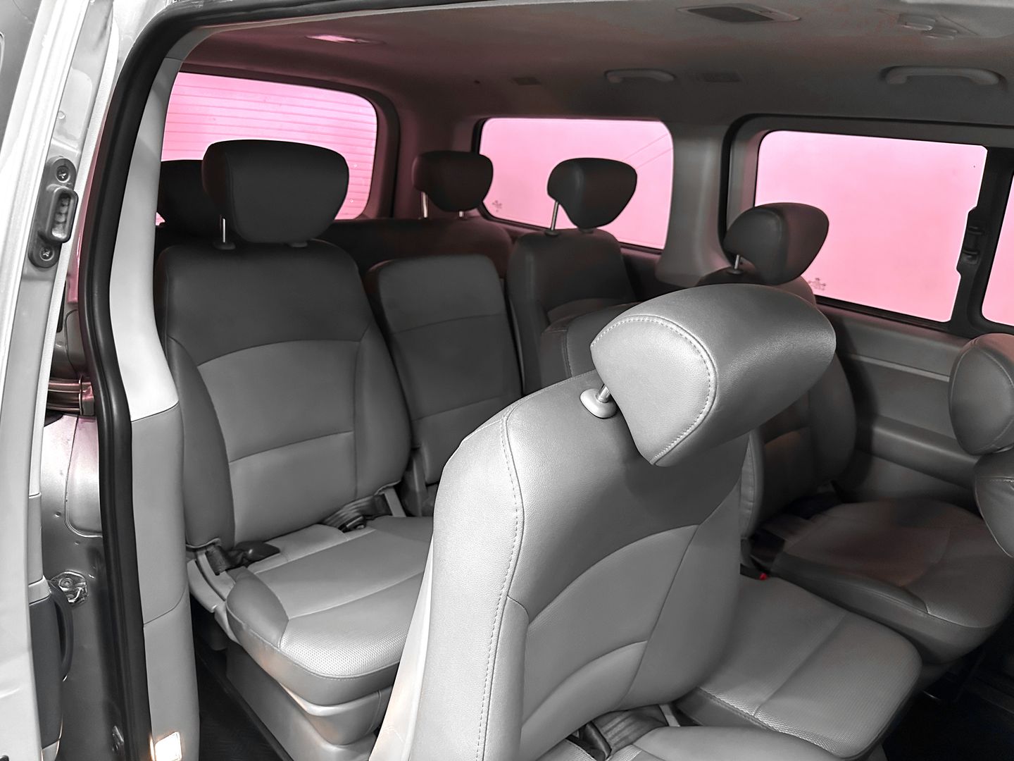 Hyundai Grand Starex, I 2.5d MT (145 л.с.)