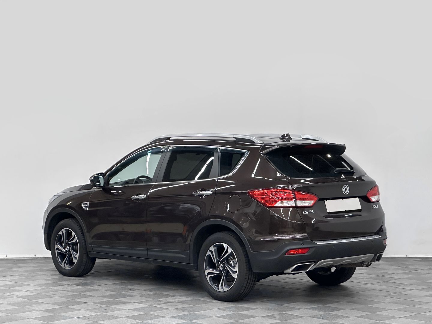Dongfeng AX7, I 2.0 AT (140 л.с.)