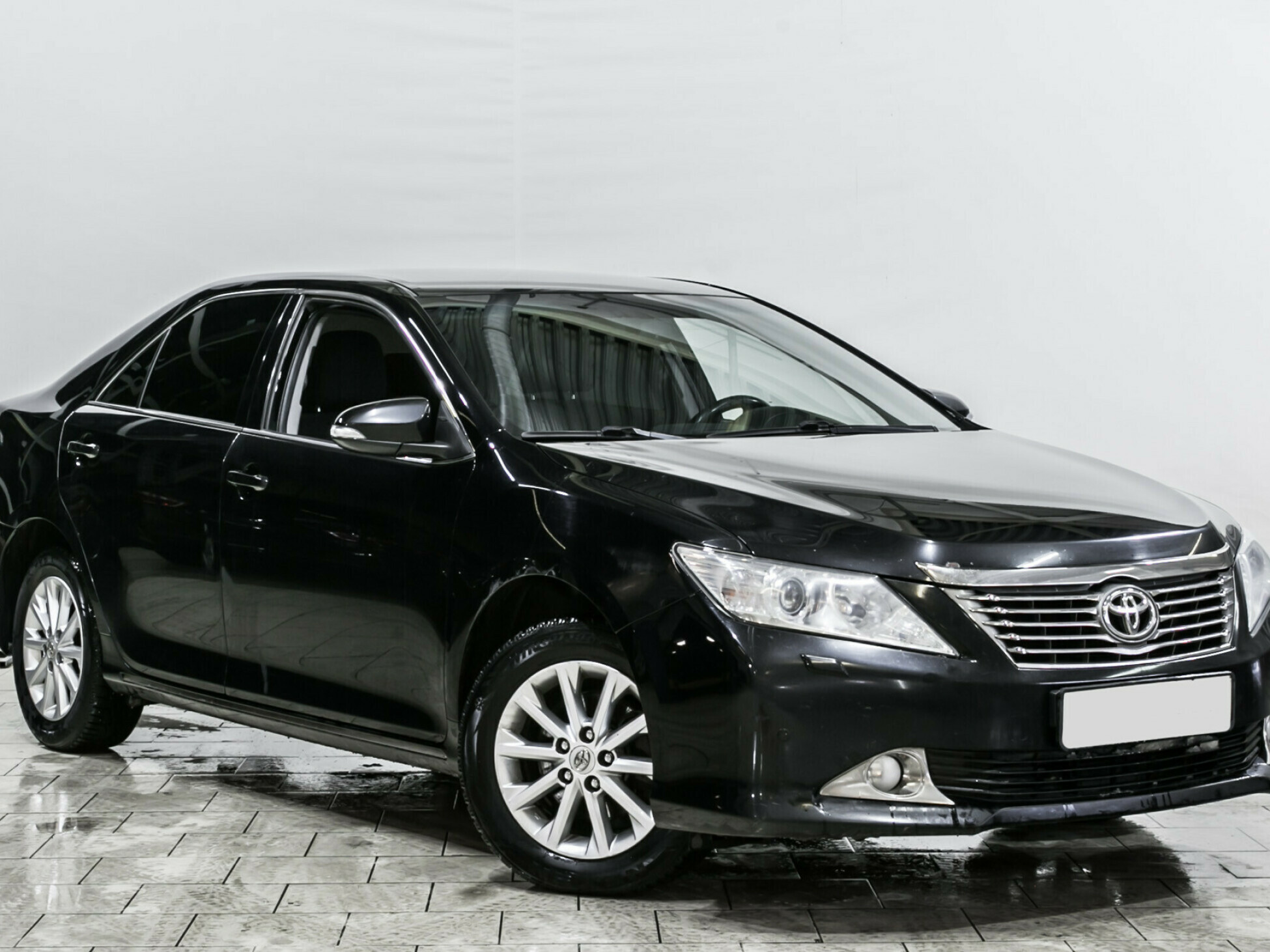 Toyota Camry, VII (XV50) 2.5 AT (181 л.с.)