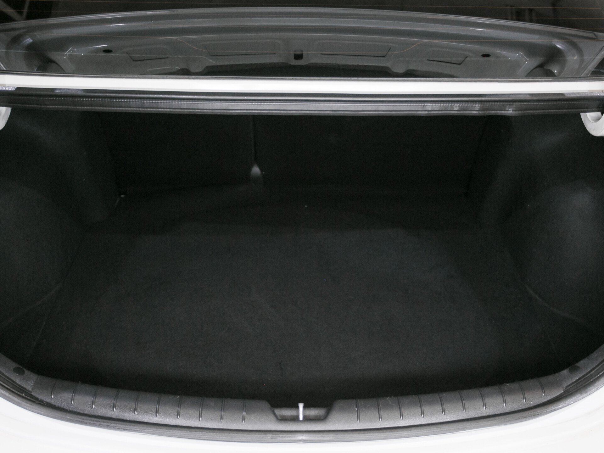 Hyundai Solaris, II 1.4 AT (100 л.с.)
