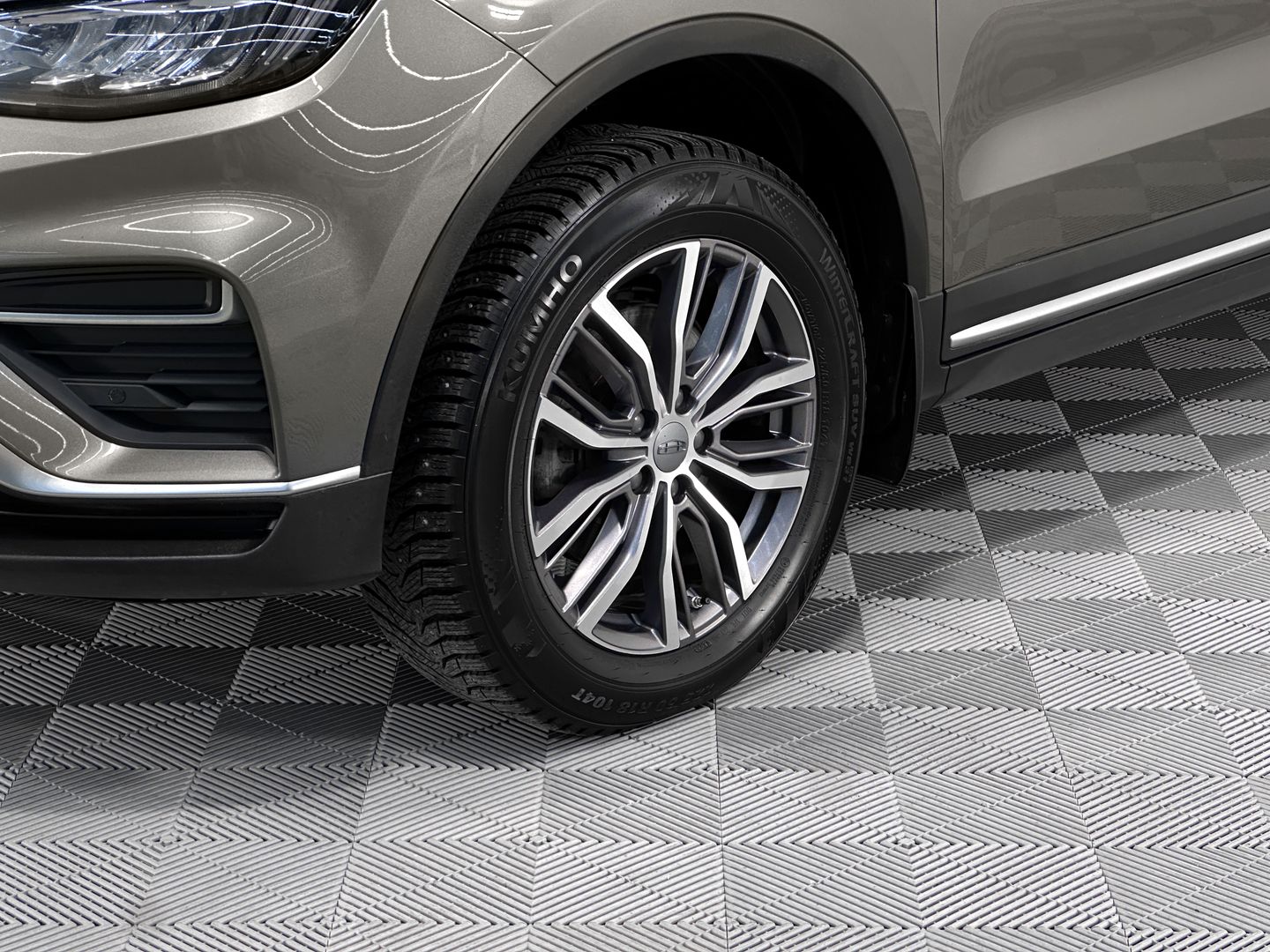 Geely Atlas Pro 1.5 AMT (177 л.с.) 4WD