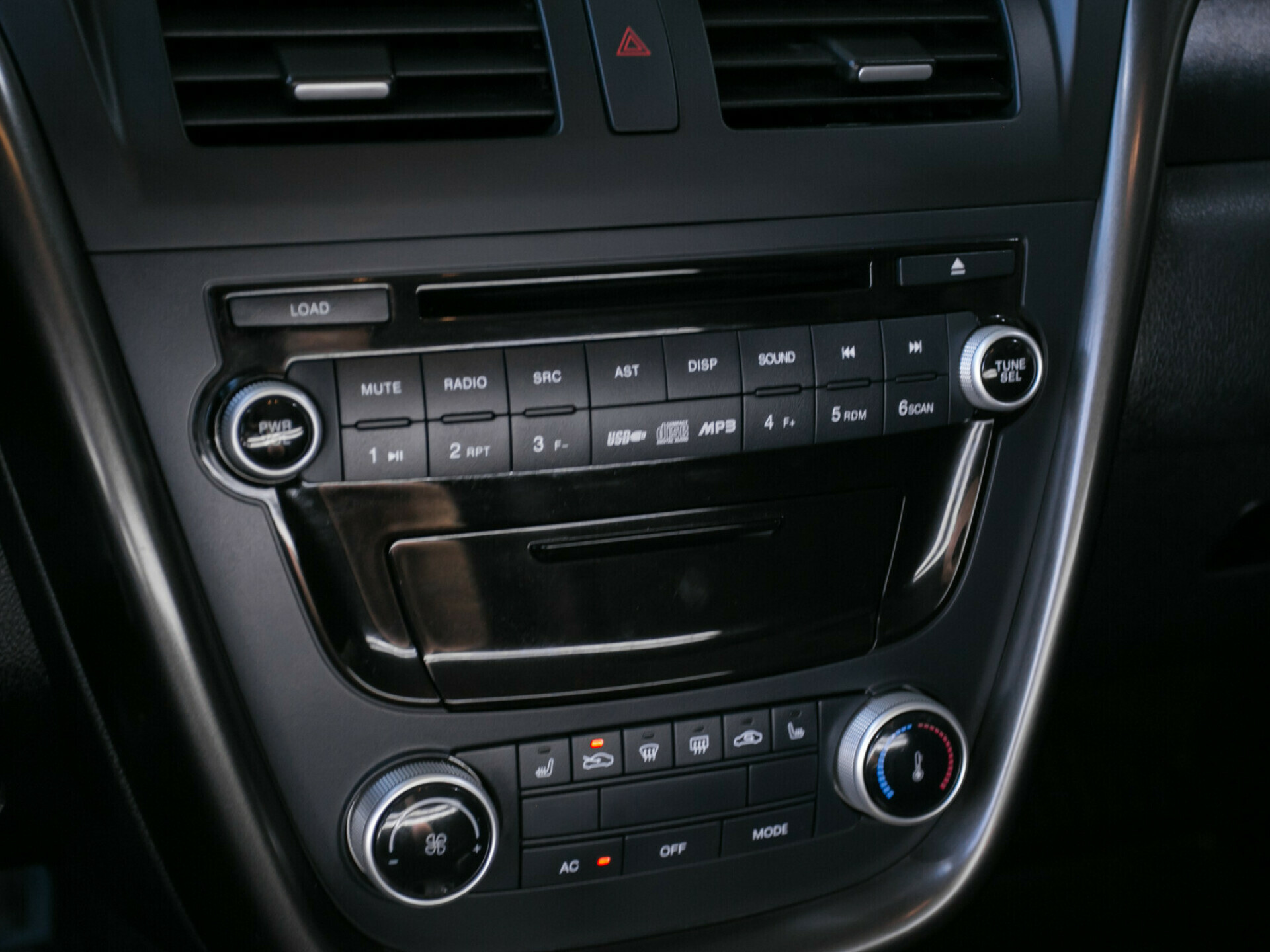 FAW Besturn X80, I 2.0 AT (142 л.с.)