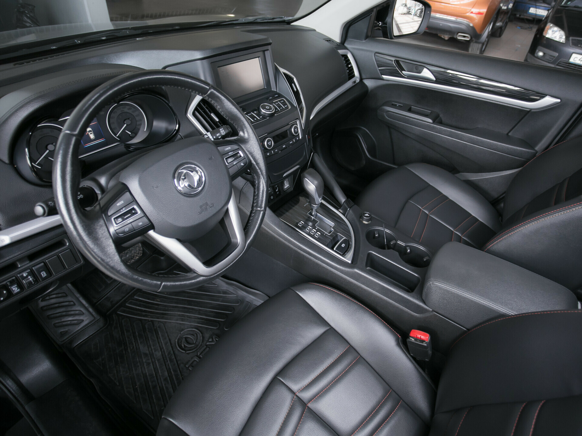 Dongfeng AX7, I 2.0 AT (140 л.с.)