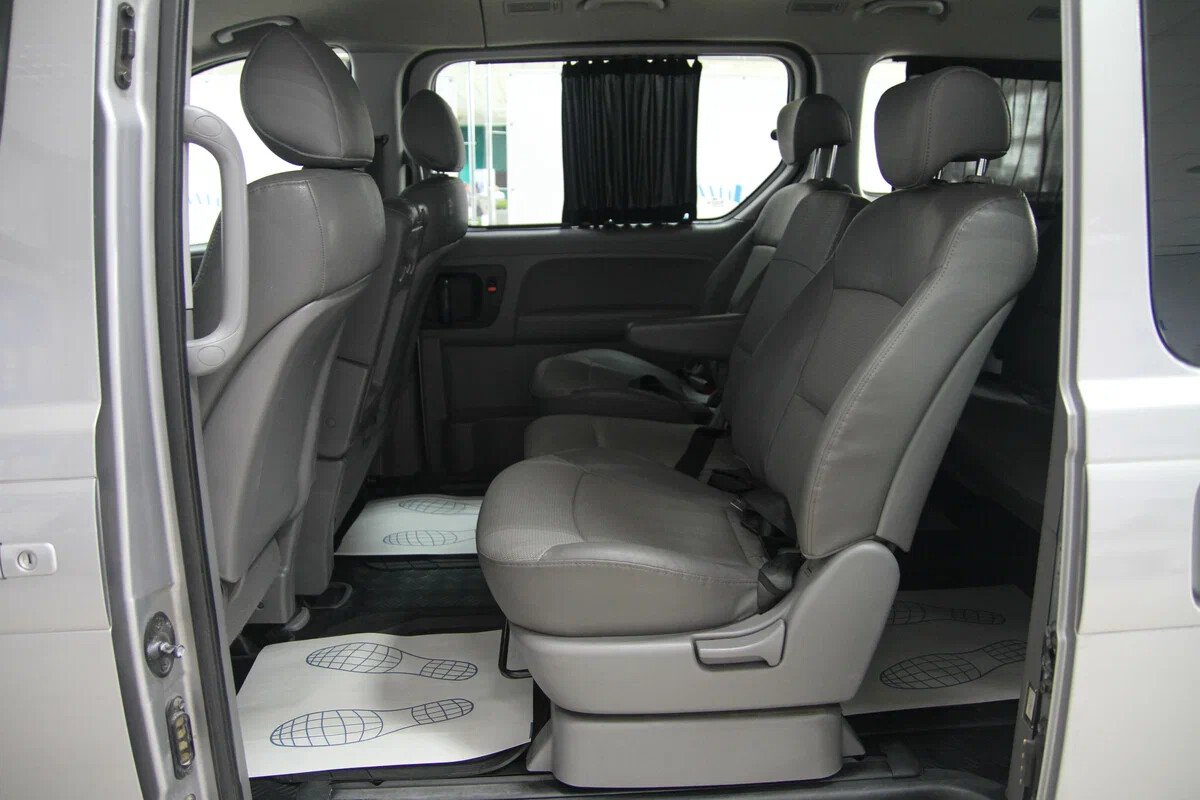 Hyundai Grand Starex, I 2.5d AT (145 л.с.)