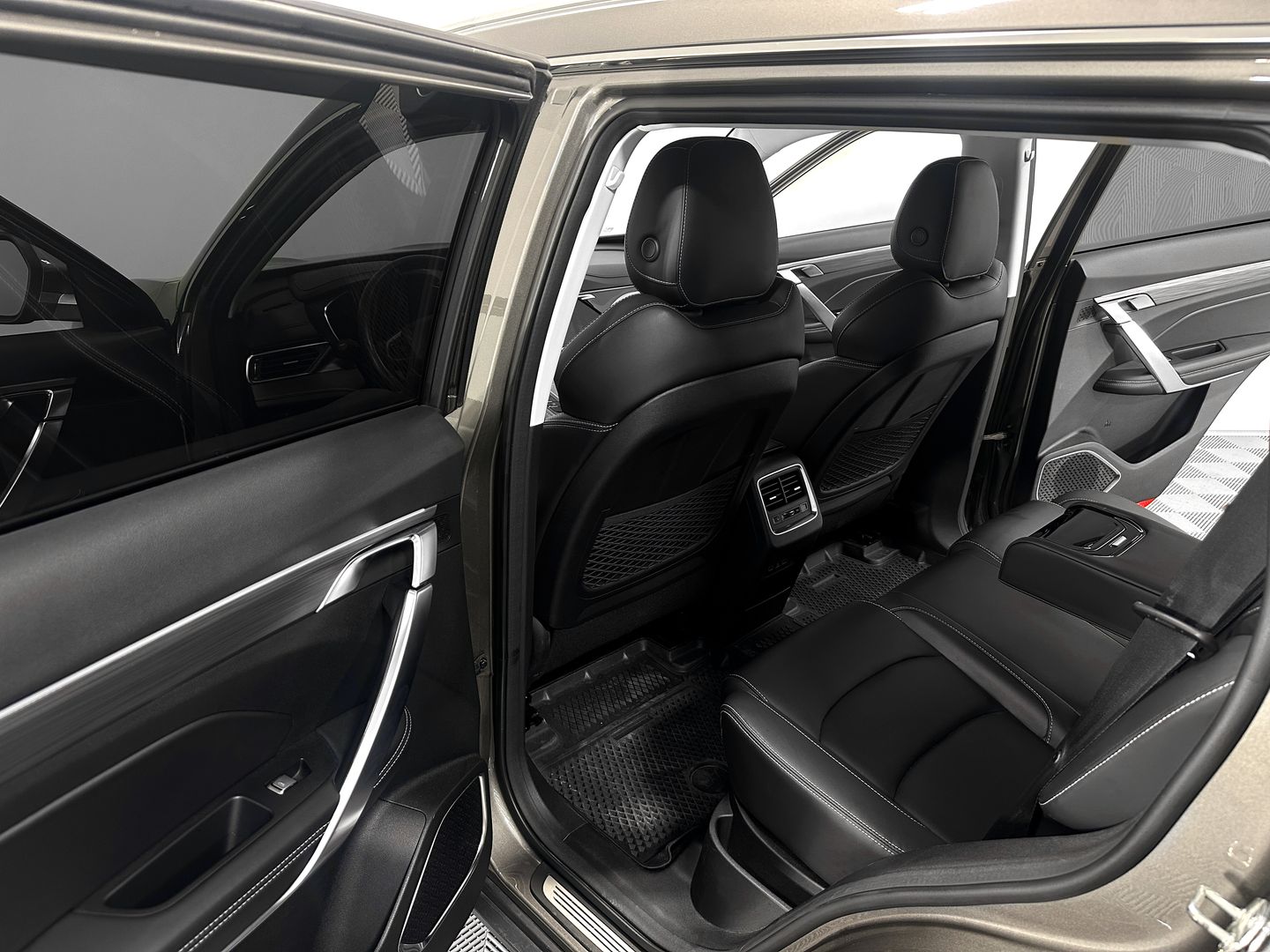 Geely Atlas Pro 1.5 AMT (177 л.с.) 4WD