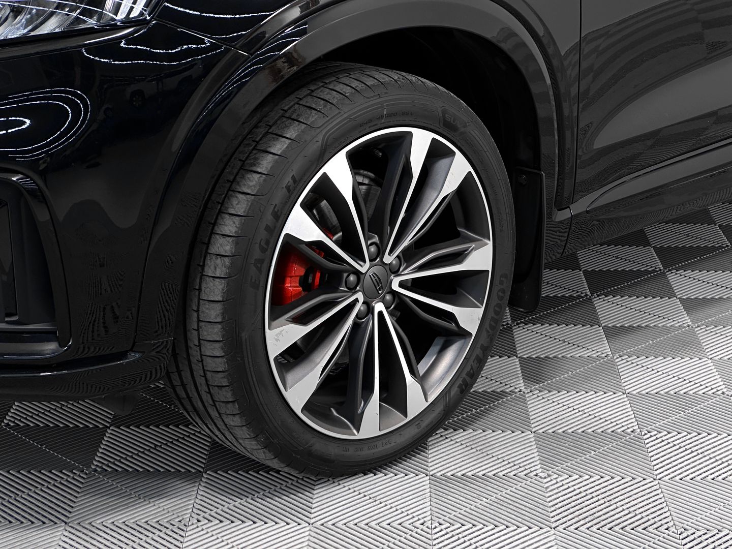Geely Tugella, I Рестайлинг 2.0 AT (238 л.с.) 4WD