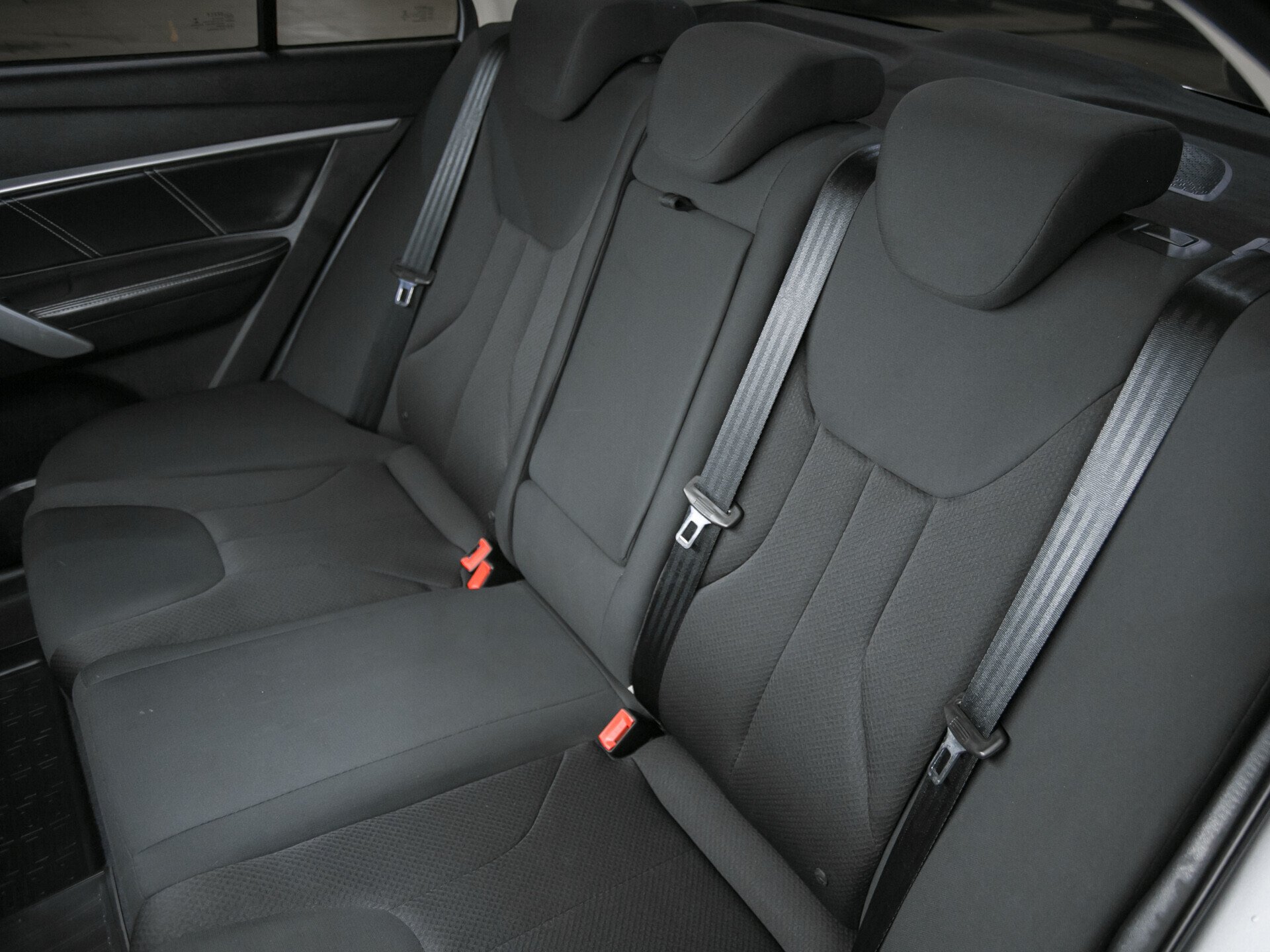 Geely Emgrand 7, I Рестайлинг 1.5 MT (103 л.с.)