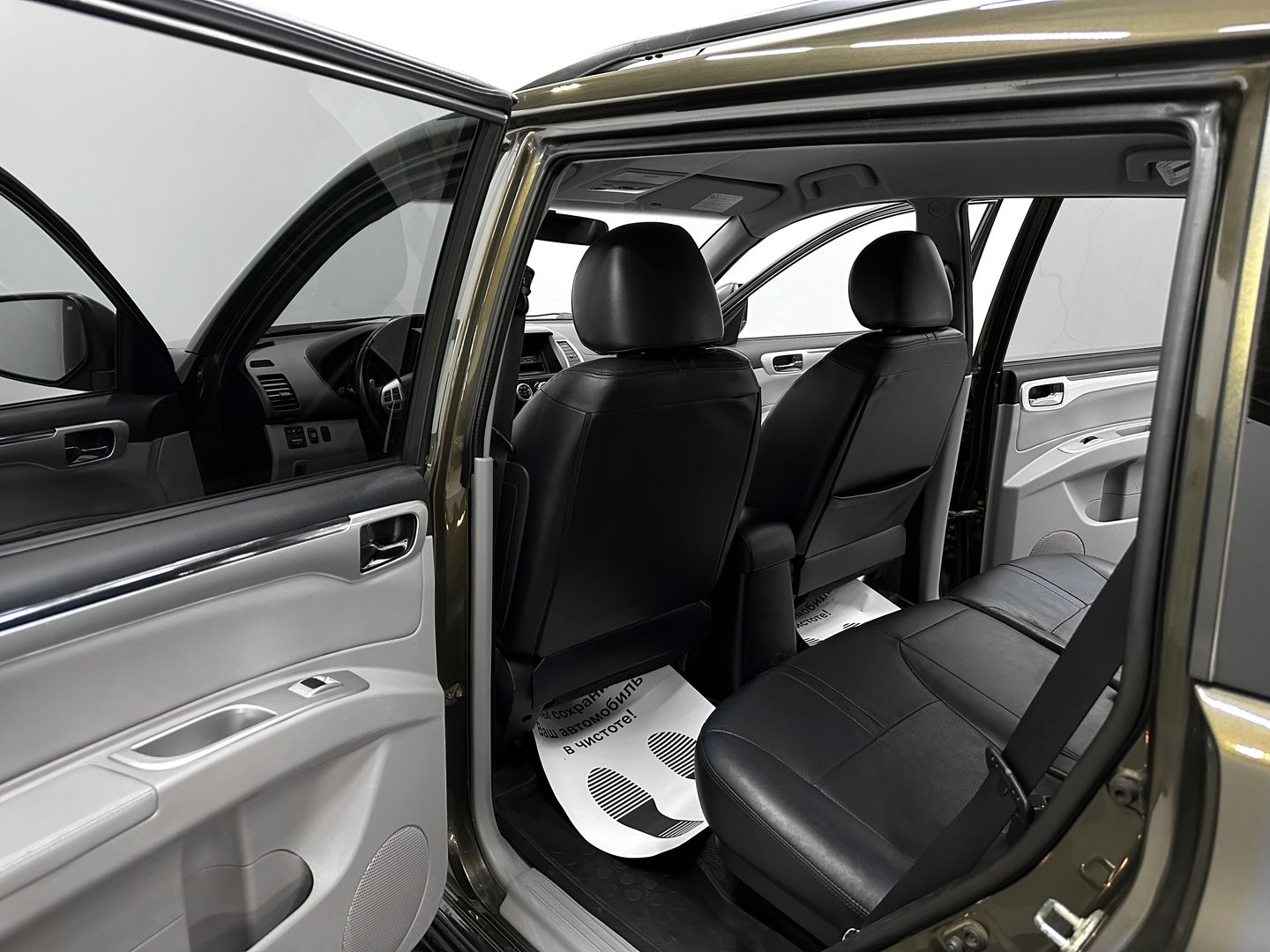 Mitsubishi Pajero Sport, II Рестайлинг 2.5d AT (178 л.с.) 4WD
