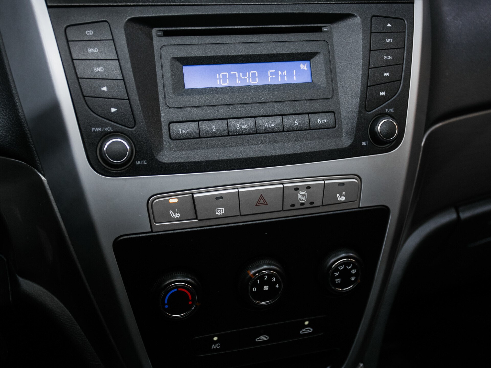 Geely Emgrand X7, I 2.4 AT (148 л.с.)