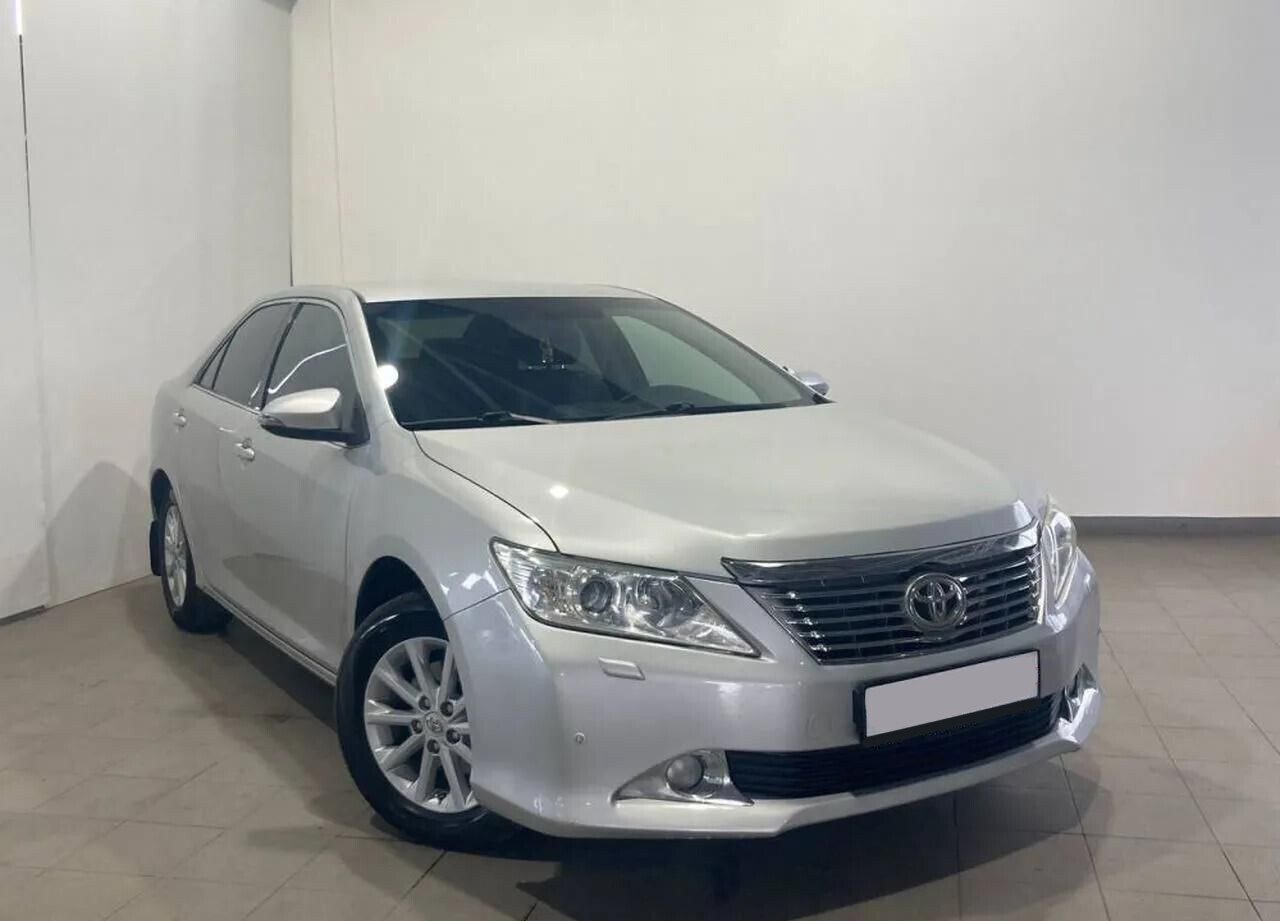 Toyota Camry, VII (XV50) 2.5 AT (181 л.с.)