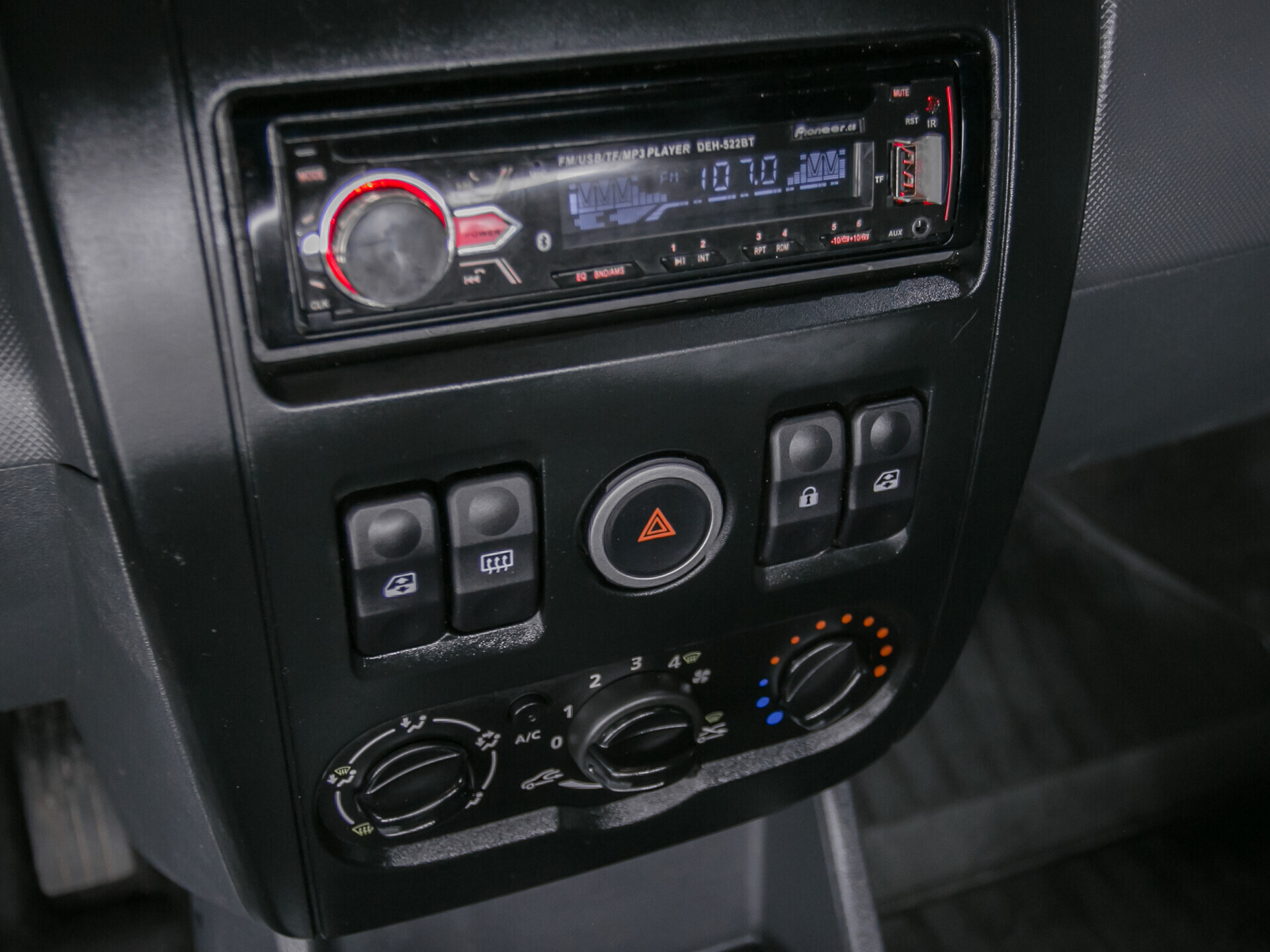 LADA (ВАЗ) Largus, I 1.6 MT (87 л.с.)