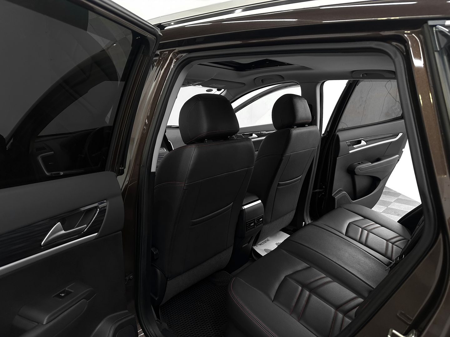 Dongfeng AX7, I 2.0 AT (140 л.с.)