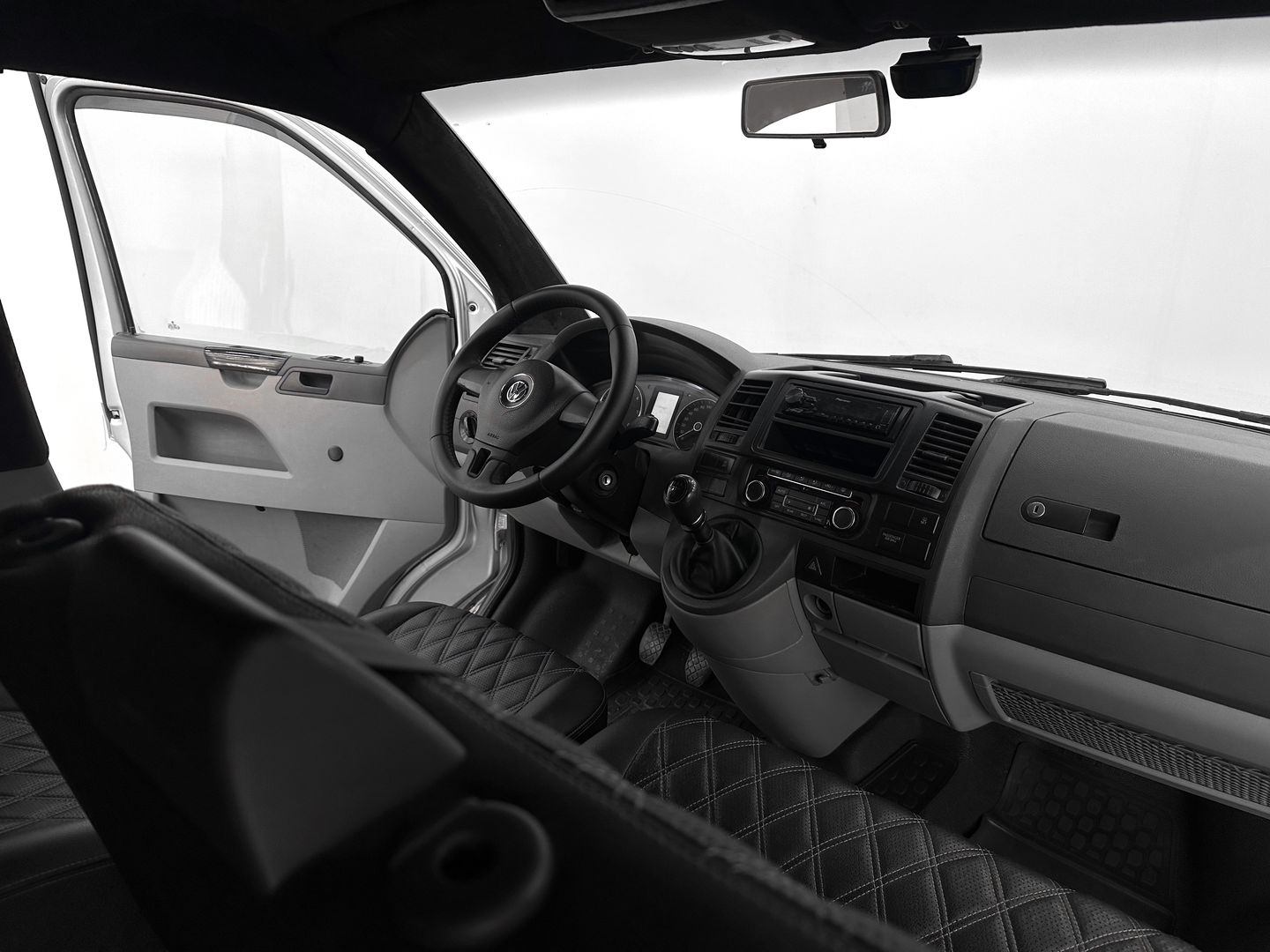 Volkswagen Caravelle, T5 Рестайлинг 2.0d MT (140 л.с.)