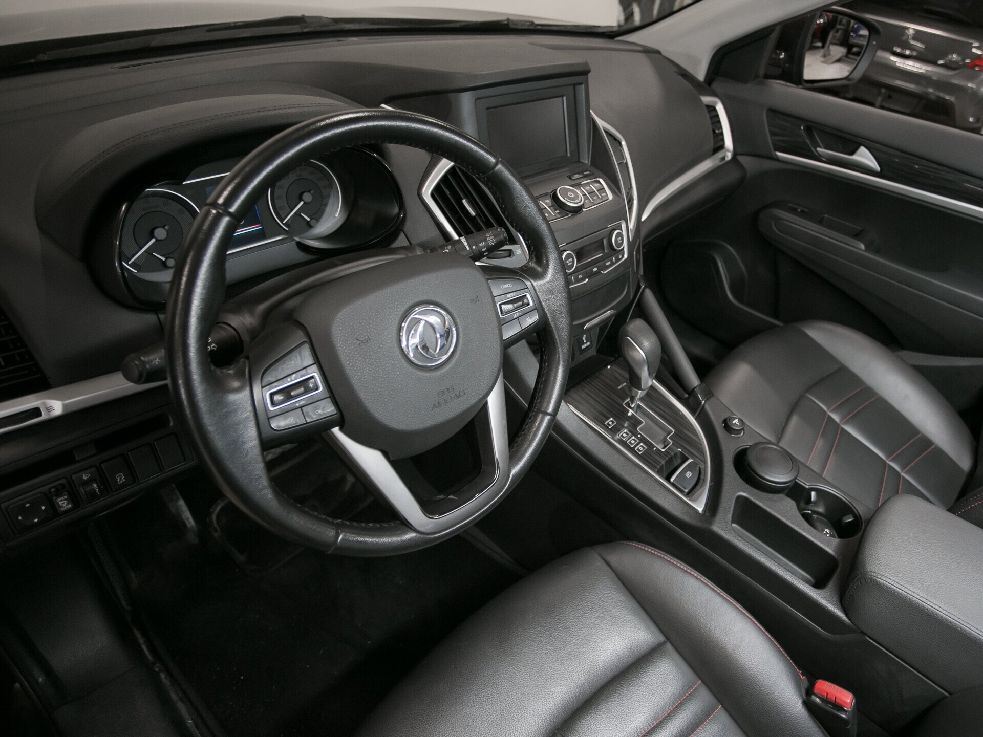 Dongfeng AX7, I 2.0 AT (140 л.с.)