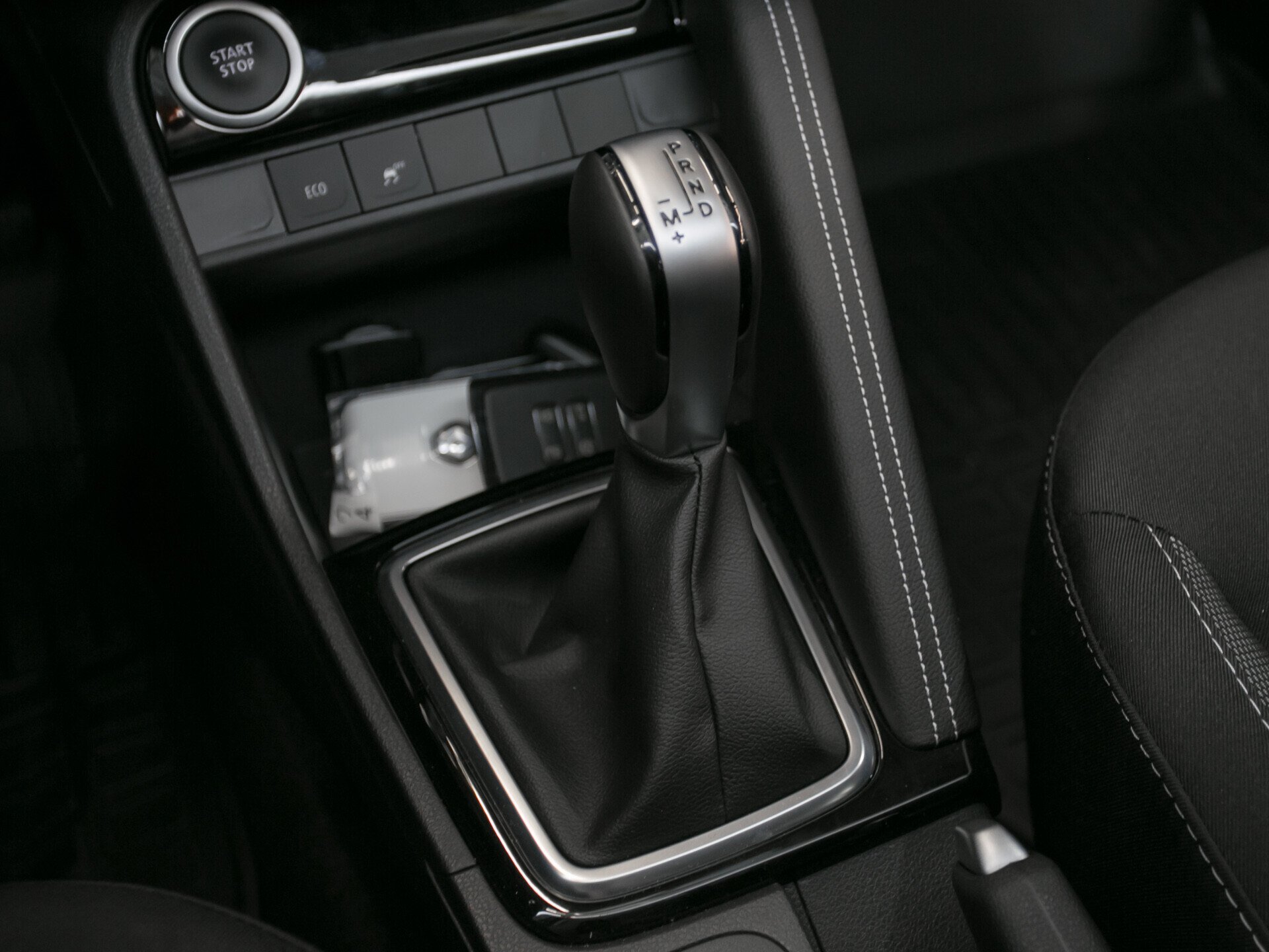 Renault Kaptur, I Рестайлинг 1.6 CVT (114 л.с.)