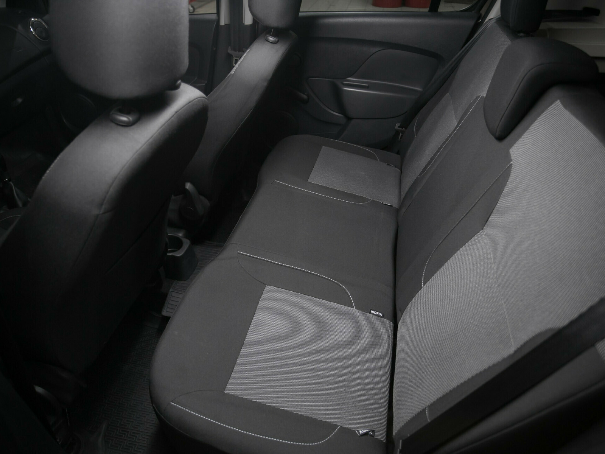 Renault Sandero, II Рестайлинг 1.6 AT (102 л.с.)