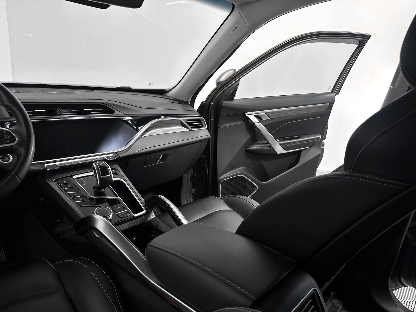 Geely Atlas Pro 1.5 AMT (177 л.с.) 4WD