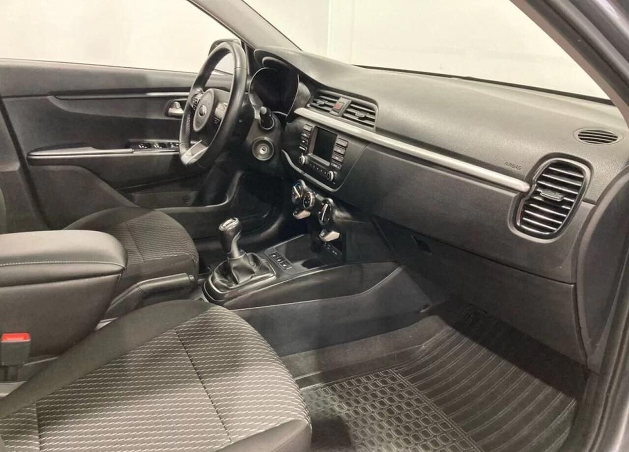 Kia Rio, IV X-Line 1.6 MT (123 л.с.)