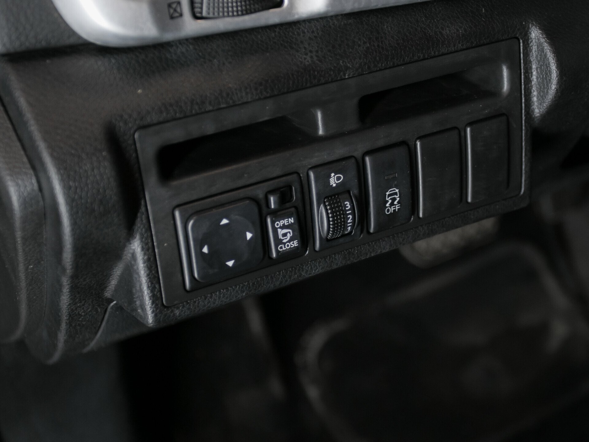 Dongfeng AX7, I 2.0 AT (140 л.с.)