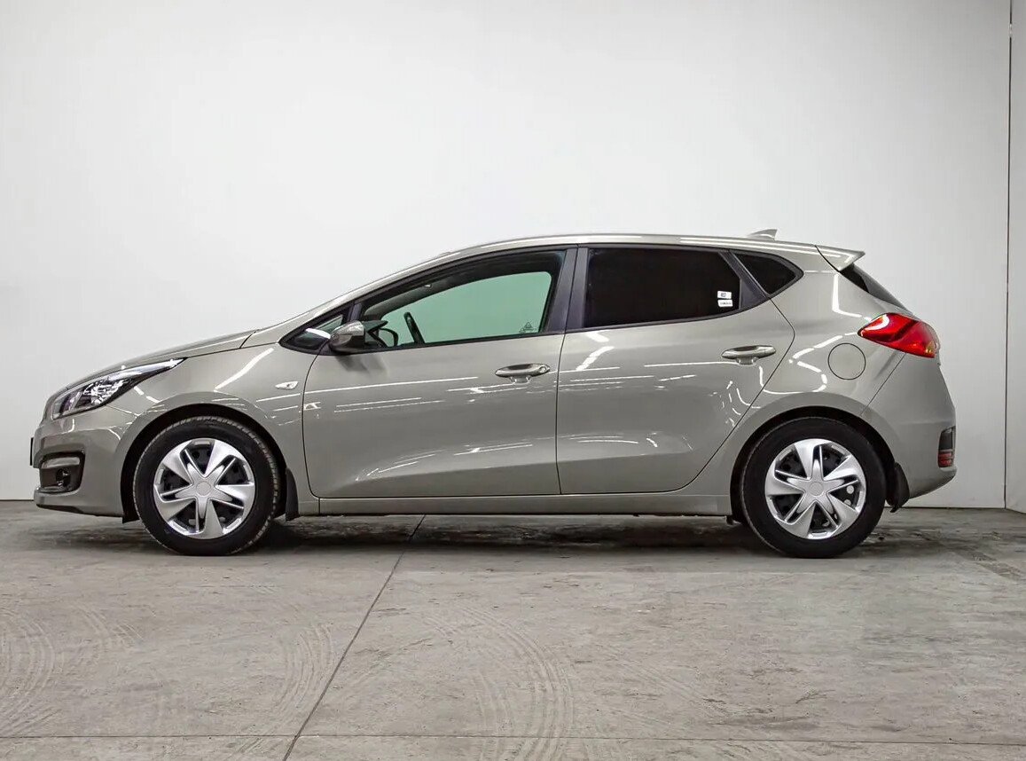 Kia Ceed, II Рестайлинг 1.6 AT (130 л.с.)