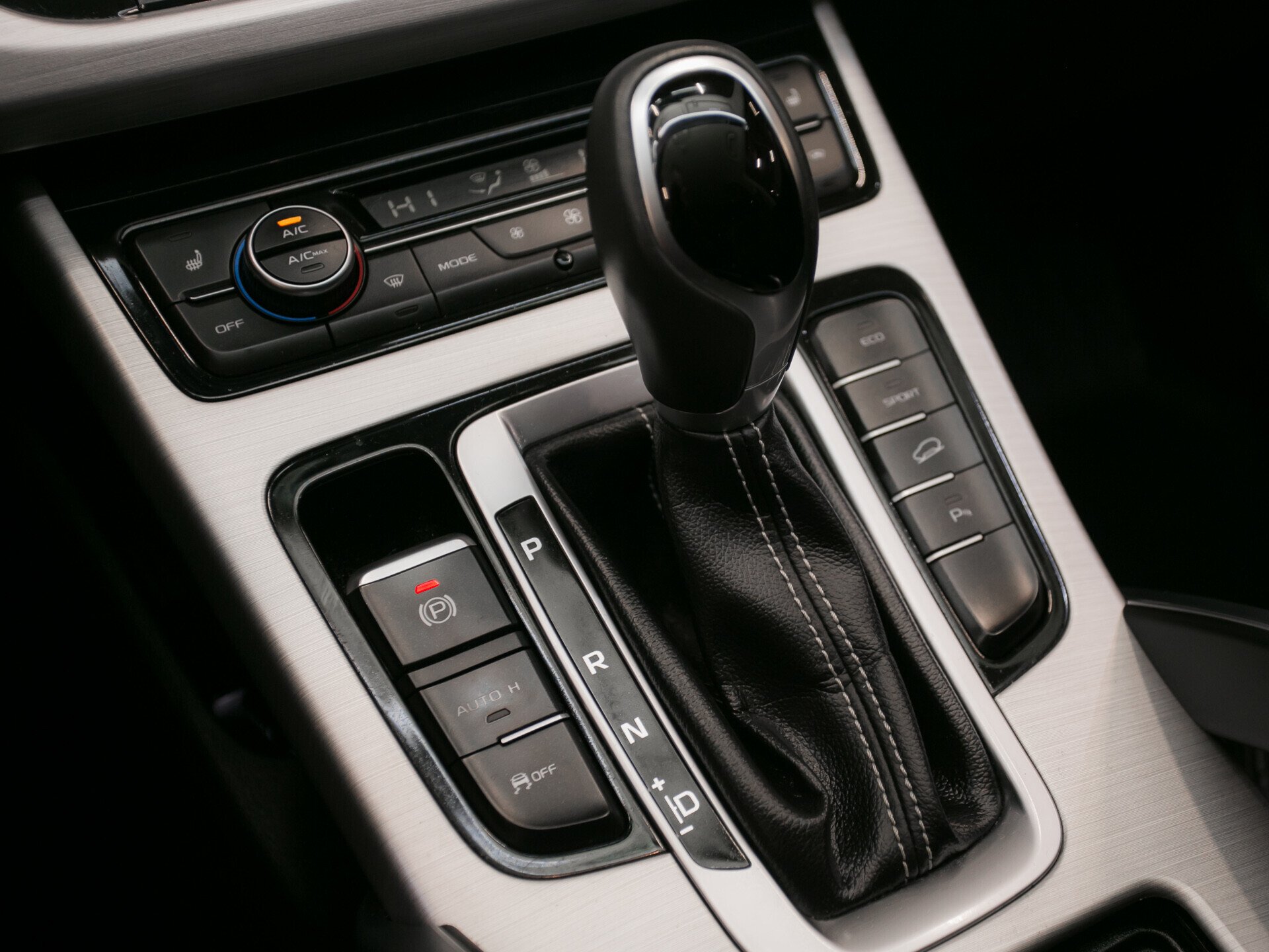 Geely Atlas, I 2.4 AT (149 л.с.)