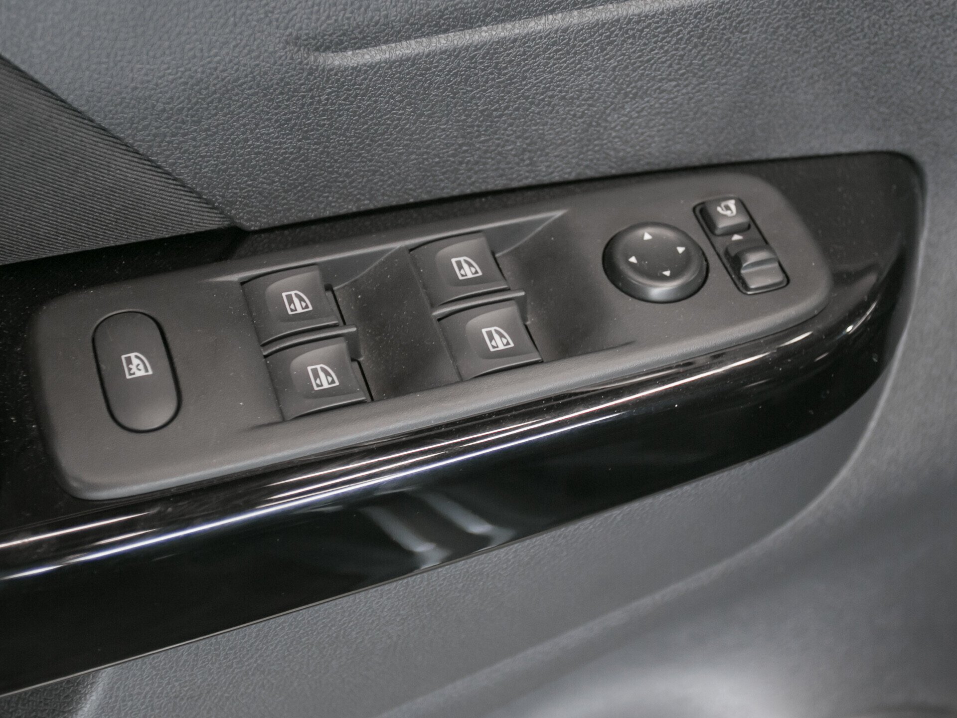 Renault Kaptur, I Рестайлинг 1.6 CVT (114 л.с.)