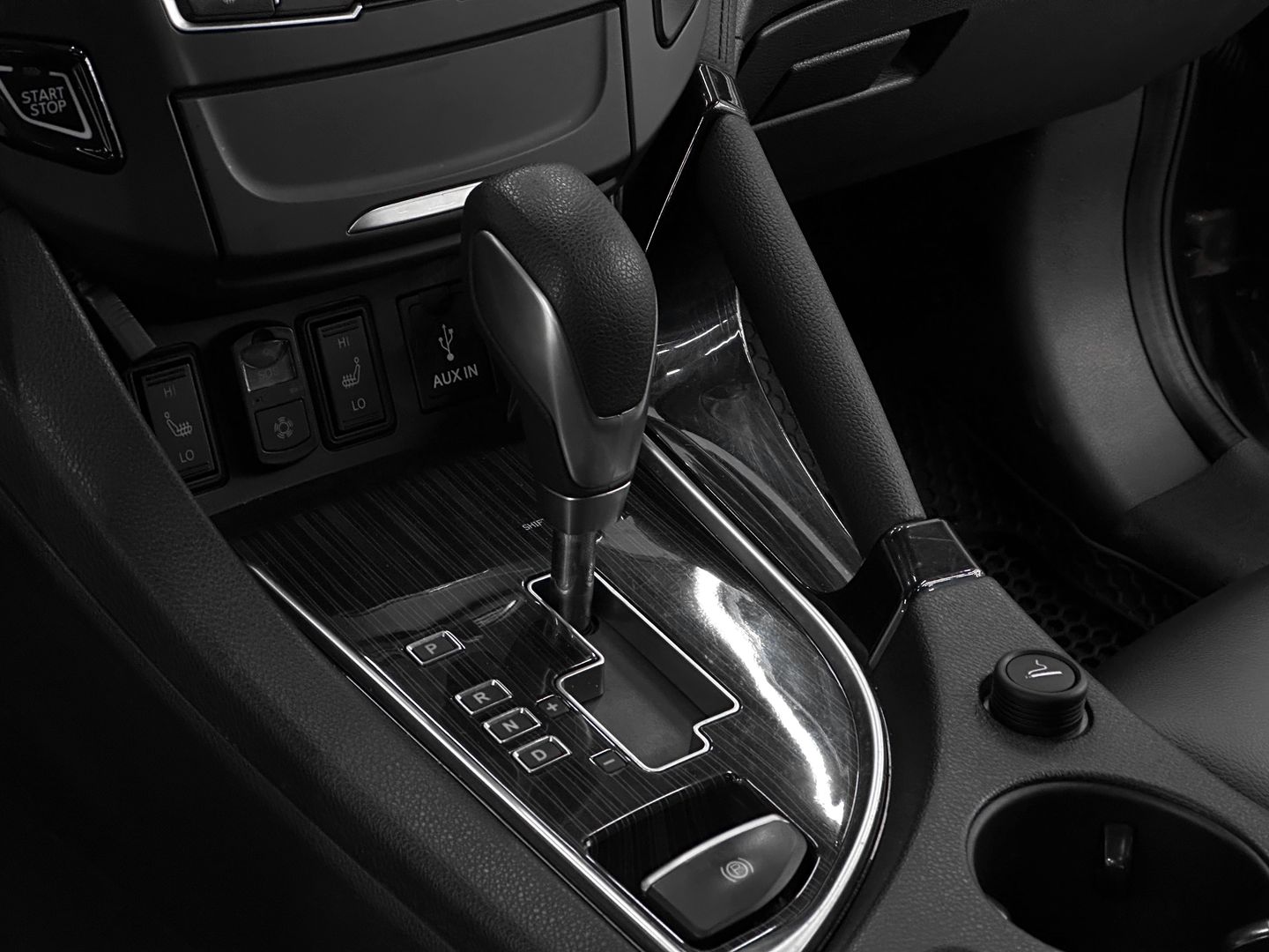 Dongfeng AX7, I 2.0 AT (140 л.с.)
