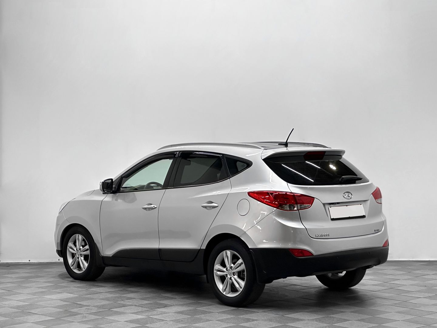 Hyundai ix35, I 2.0d AT (184 л.с.) 4WD