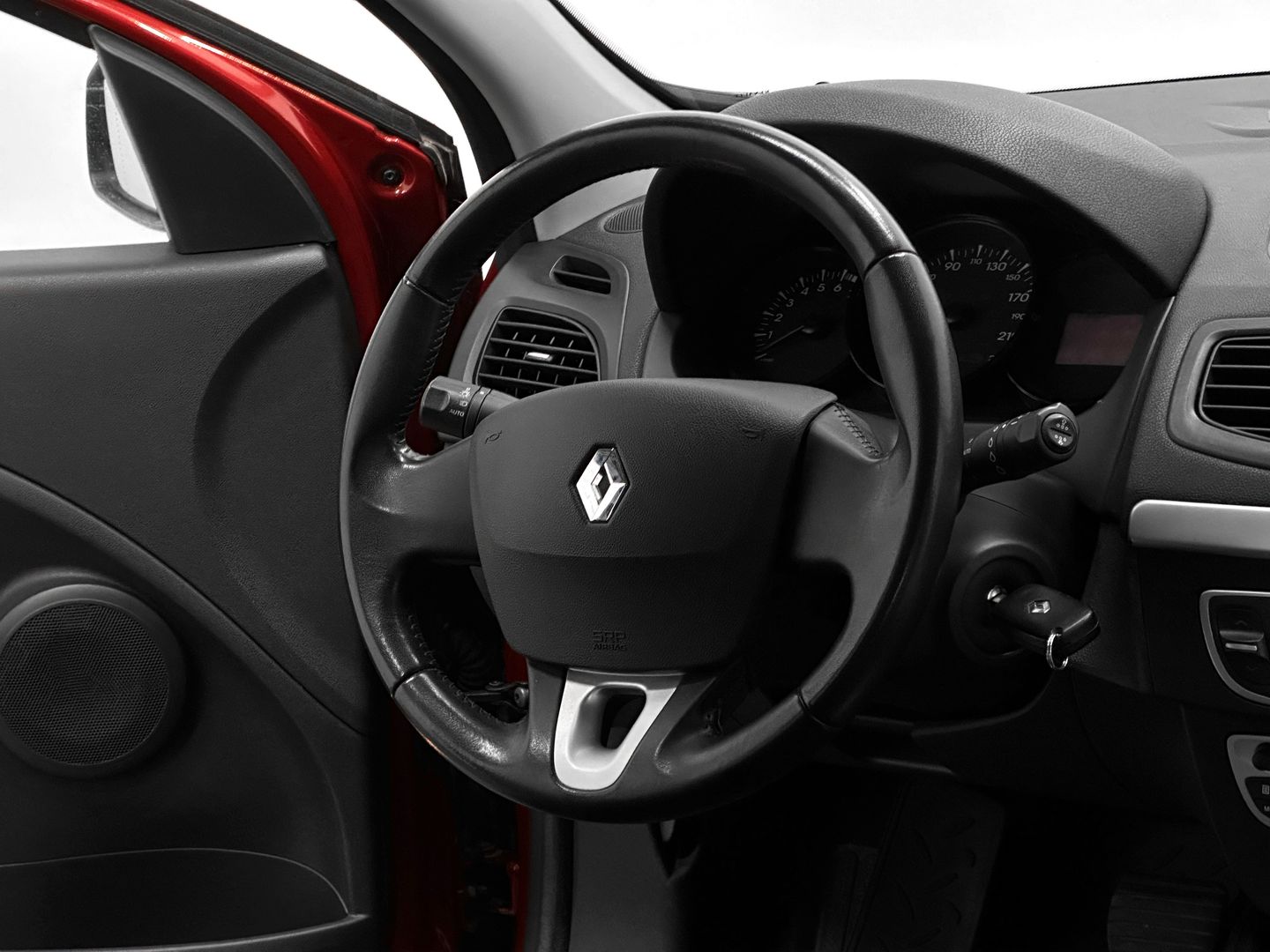 Renault Megane, III Рестайлинг 1.6 AT (106 л.с.)