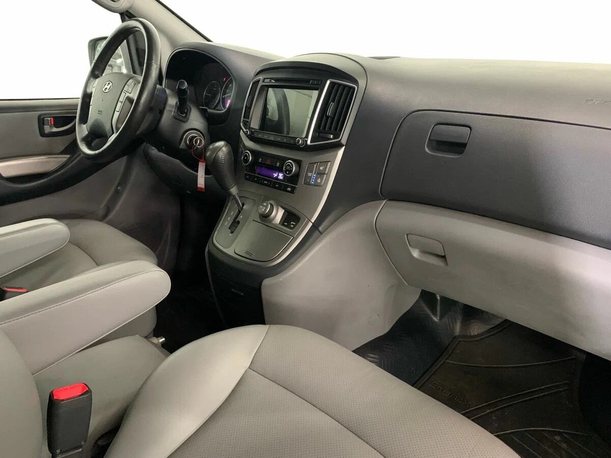 Hyundai Grand Starex, I Рестайлинг 2.5d AT (145 л.с.) 4WD