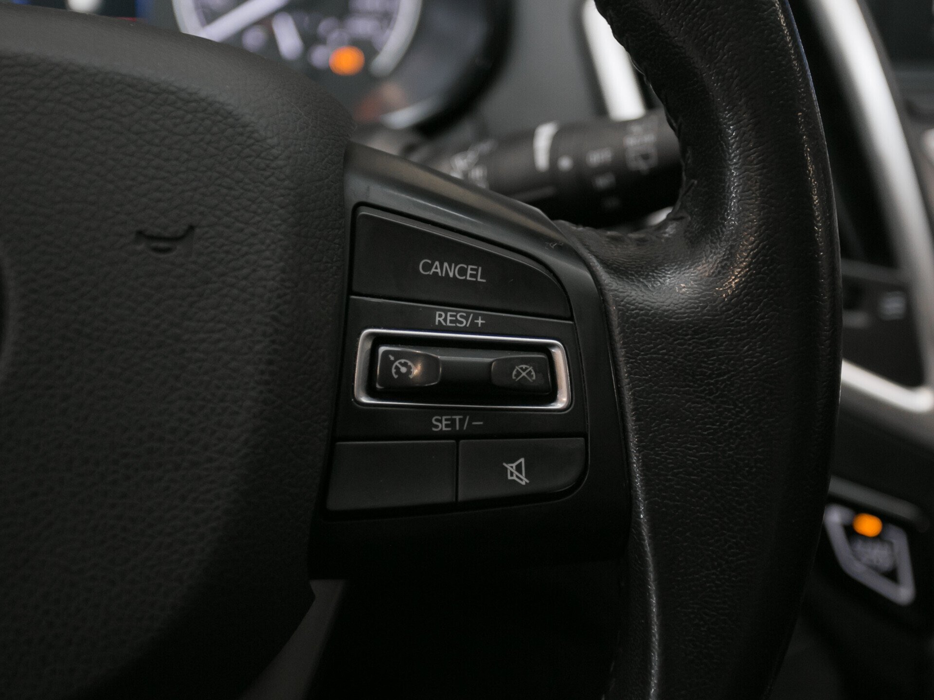 Dongfeng AX7, I 2.0 AT (140 л.с.)