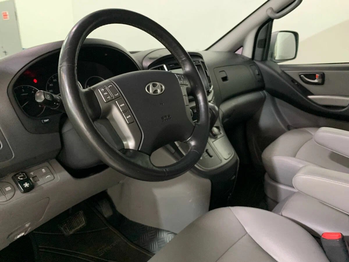 Hyundai Grand Starex, I Рестайлинг 2.5d AT (145 л.с.) 4WD