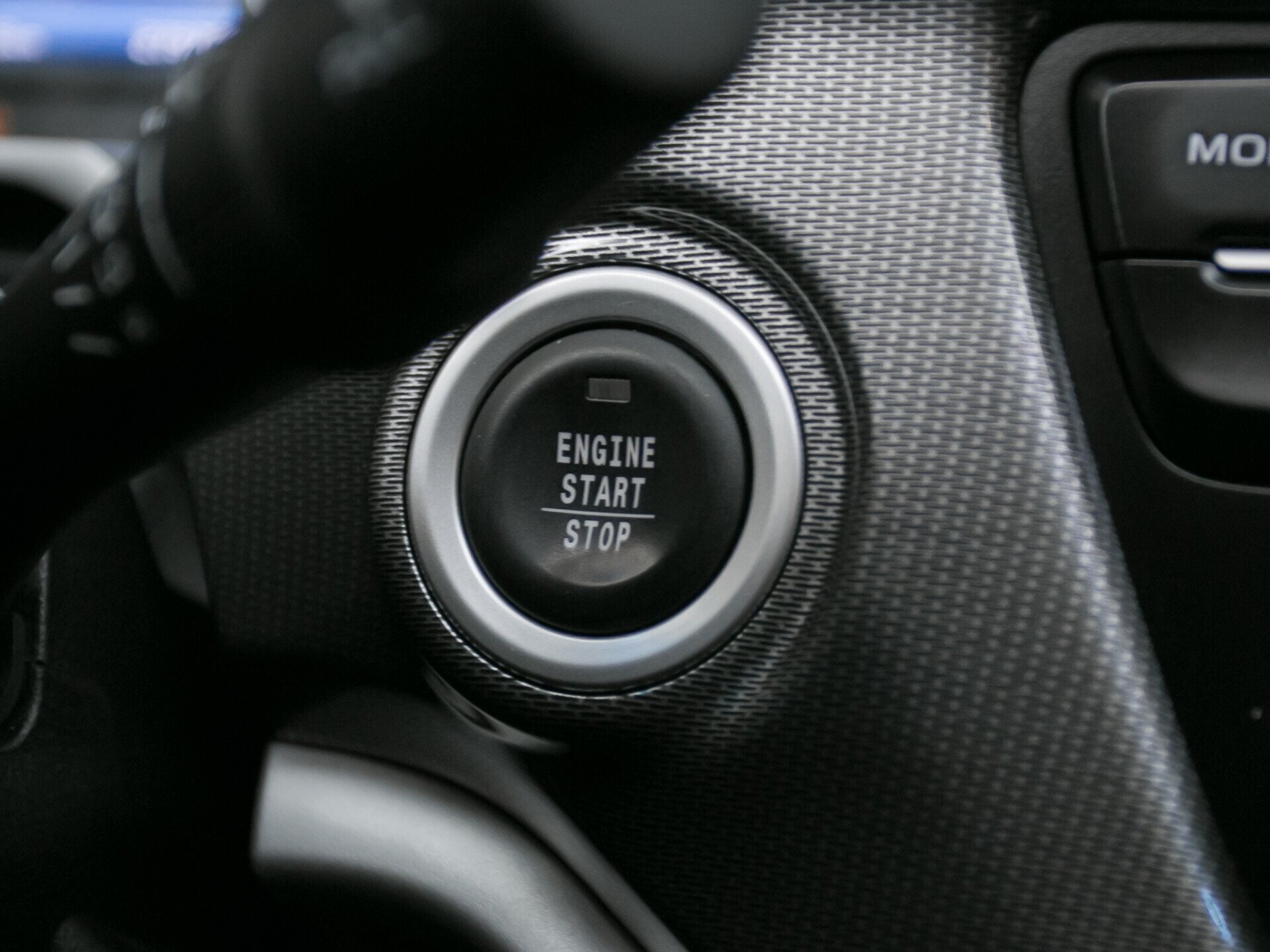 Geely Emgrand 7, I Рестайлинг 1.5 MT (103 л.с.)