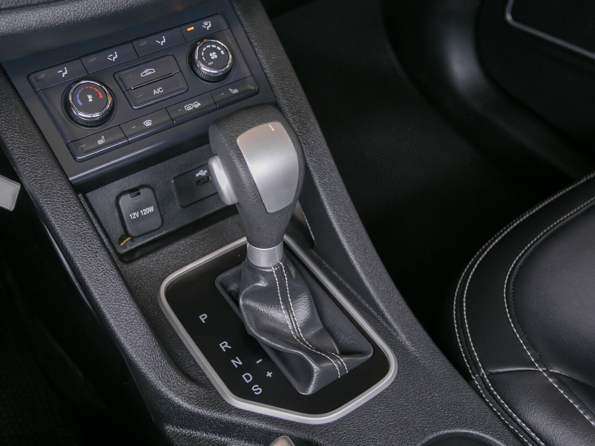 FAW Besturn X40, I 1.6 AT (108 л.с.)