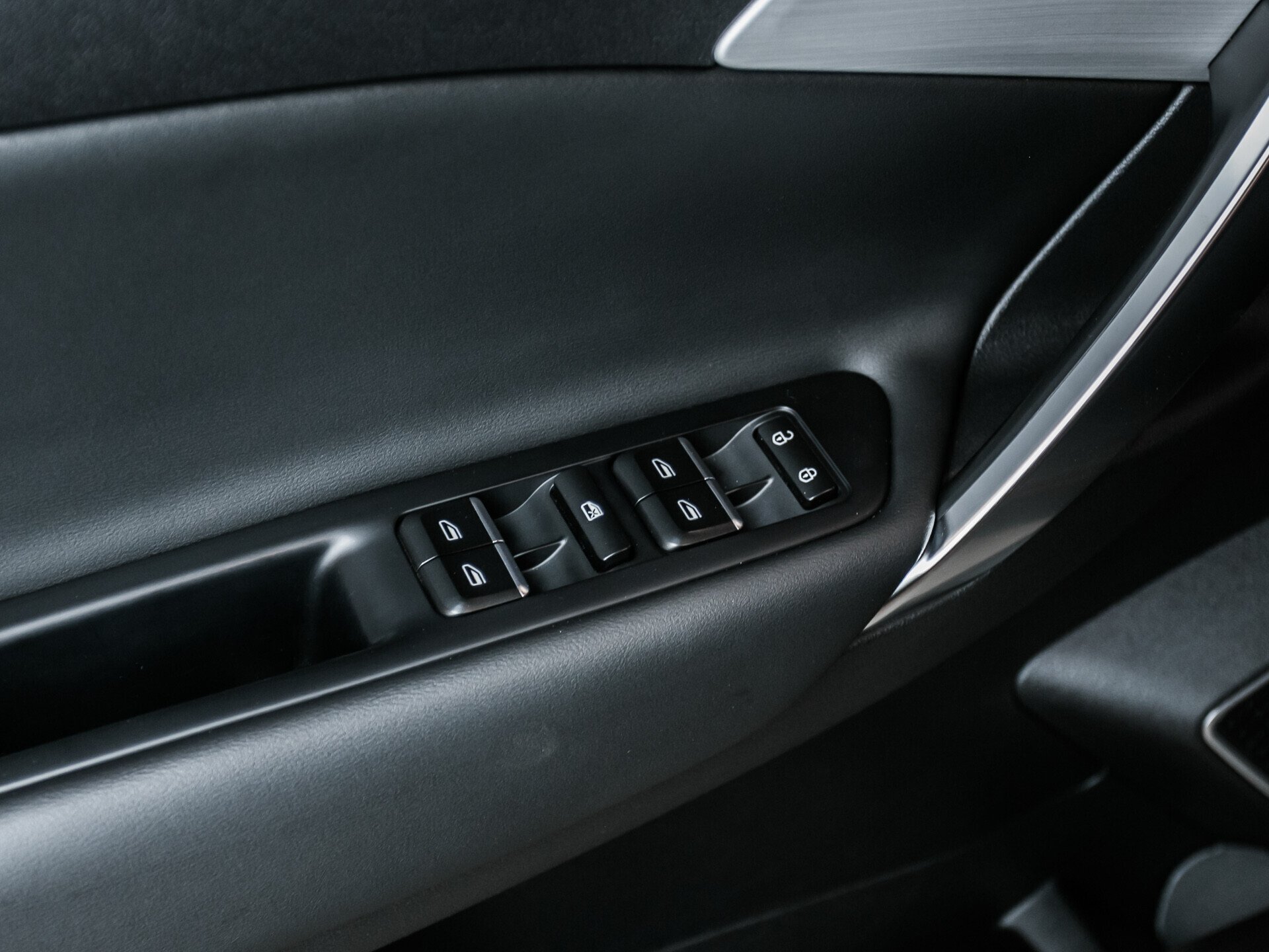 Geely Atlas, I 2.4 AT (149 л.с.) 4WD