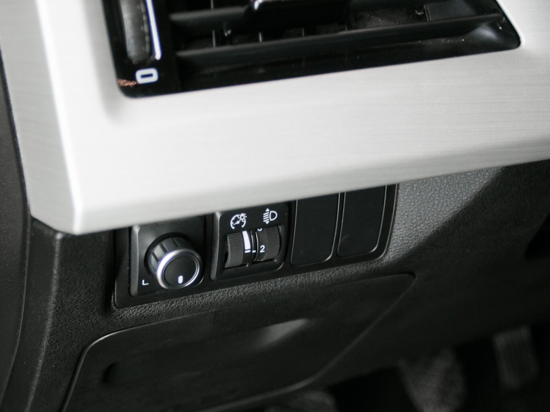 Geely Atlas, I 2.0 MT (139 л.с.)